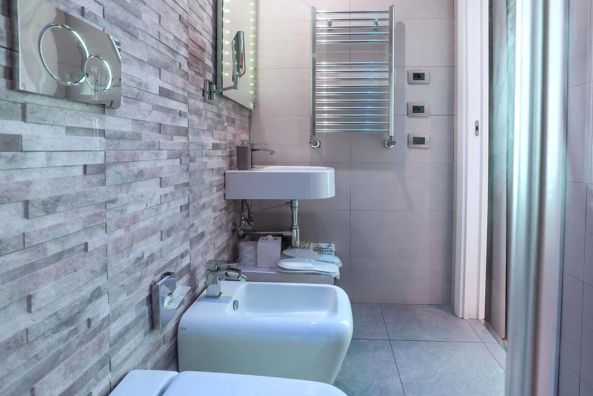 Double City View Queen Bed