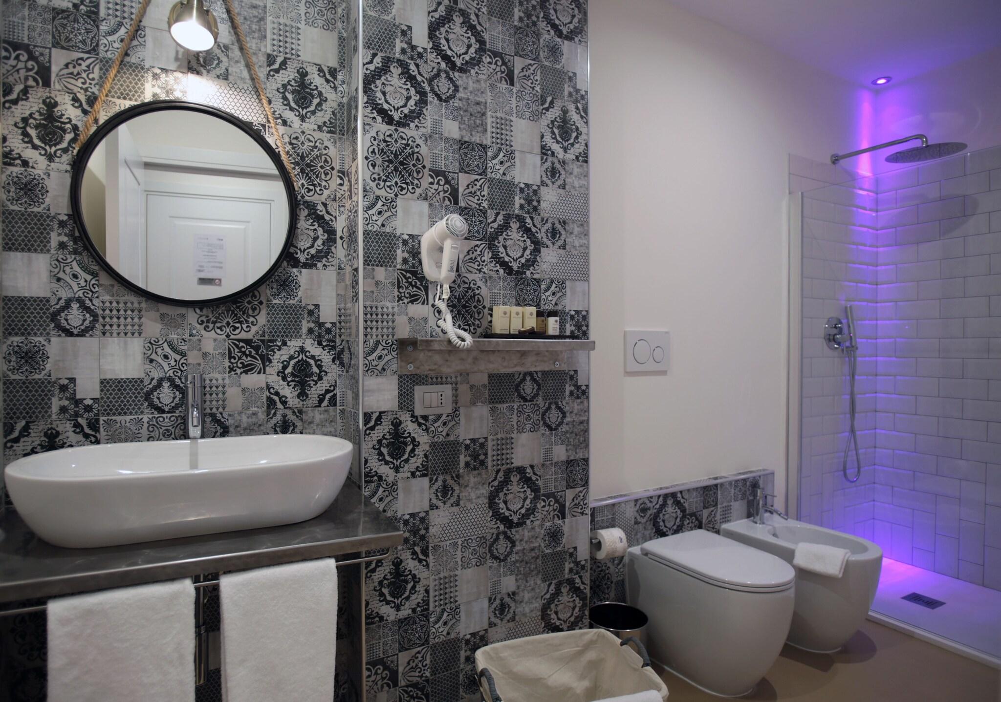 Double or Twin Queen Size Bed