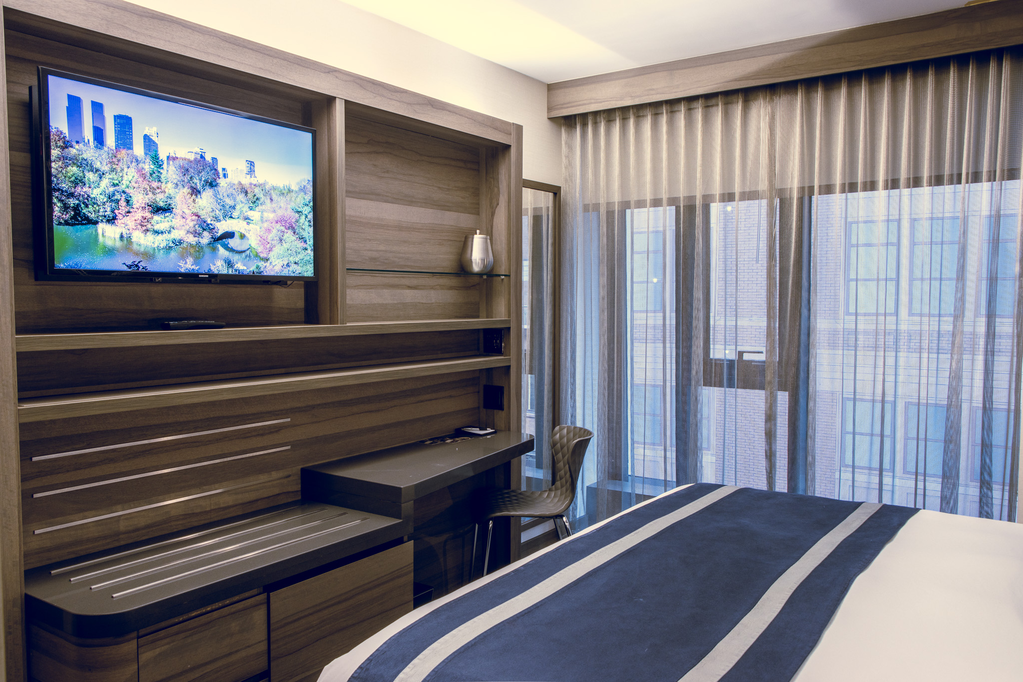 Double Superior King Bed