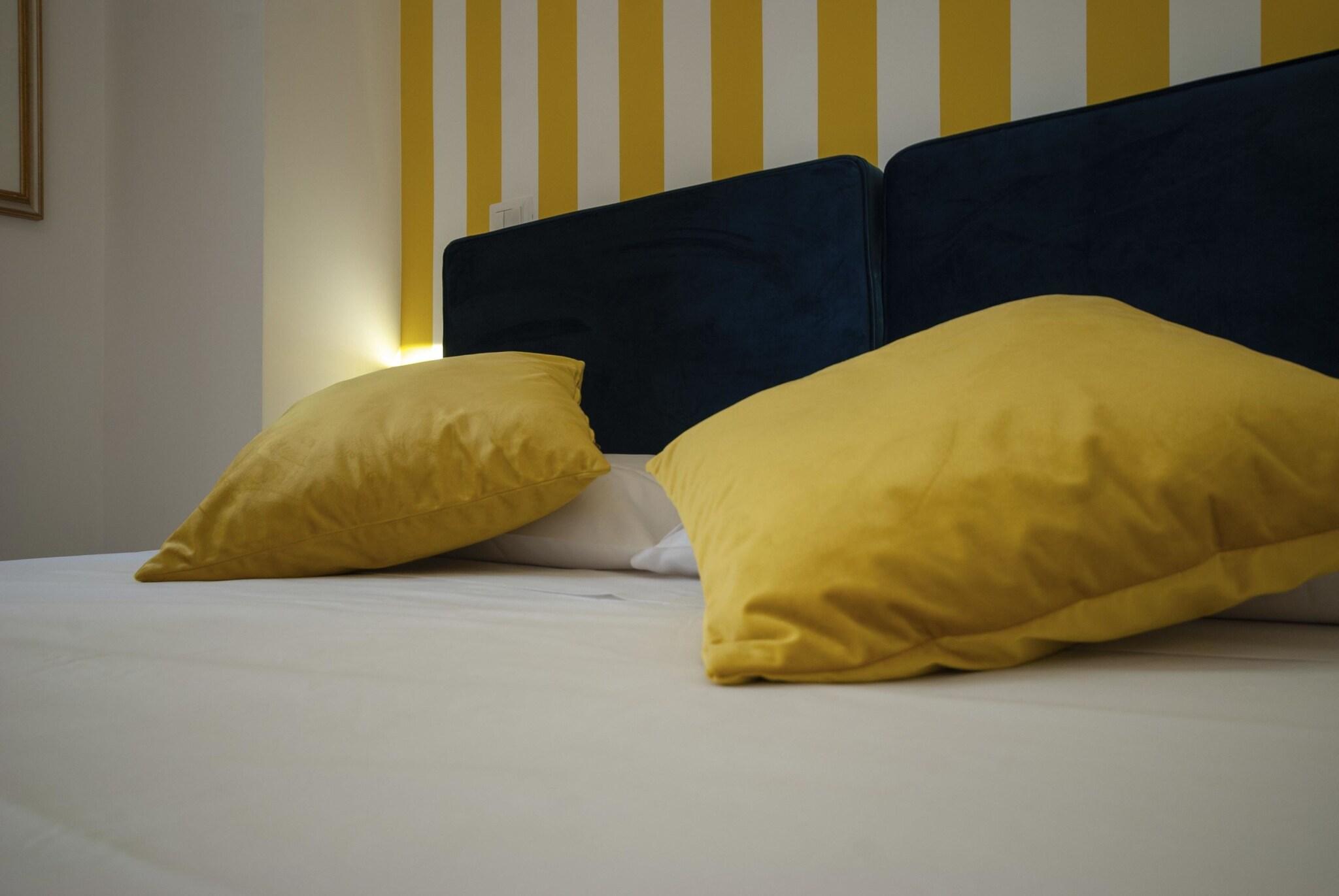 Double Deluxe Queen Bed