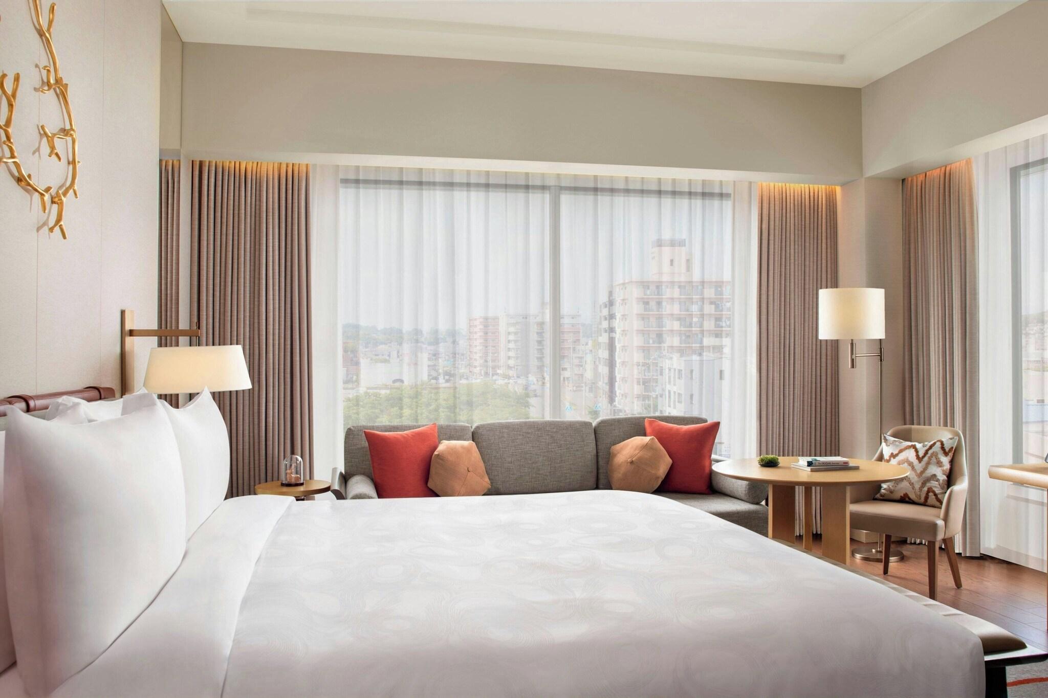 Junior Suite King Size Bed