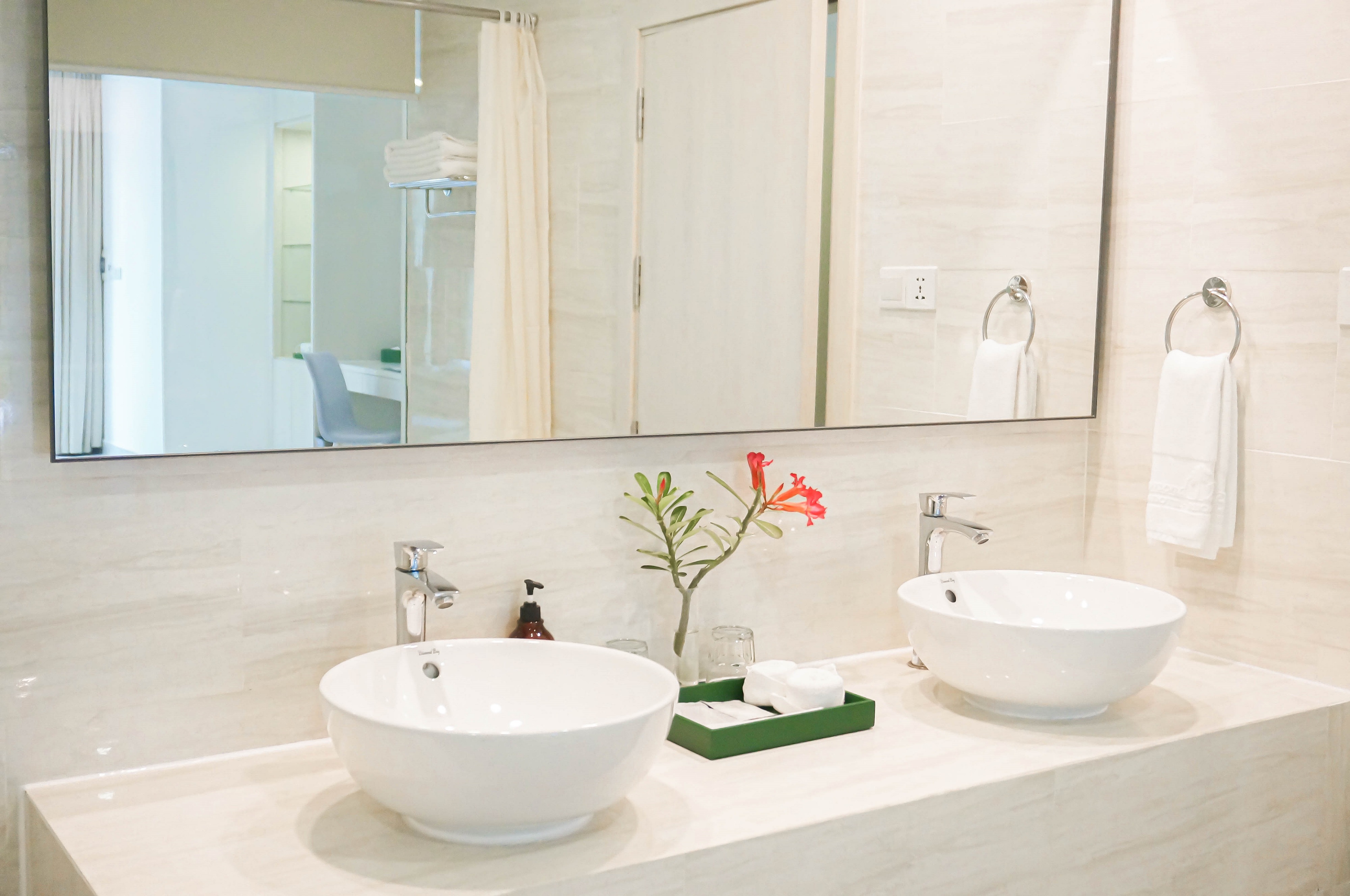 Bungalow Garden View