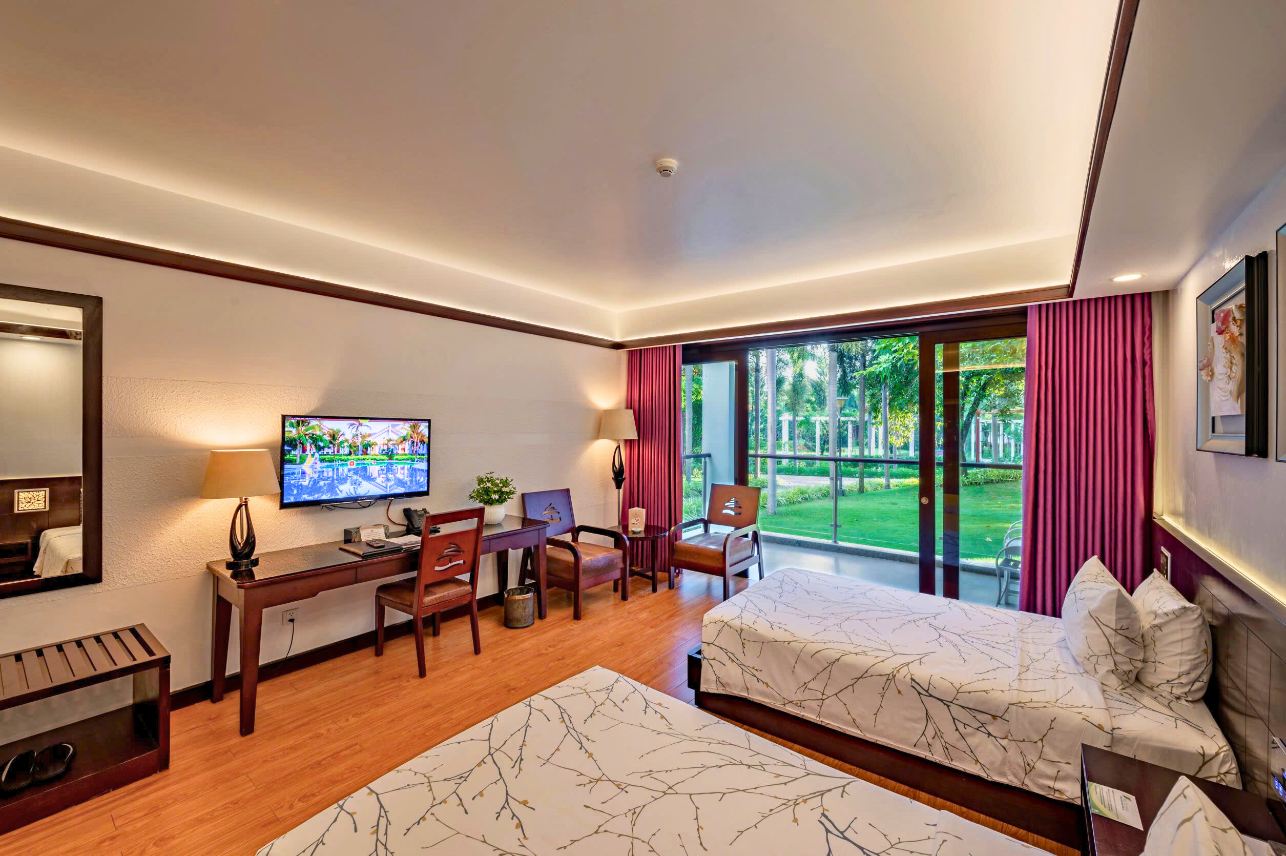 Twin Deluxe Garden View