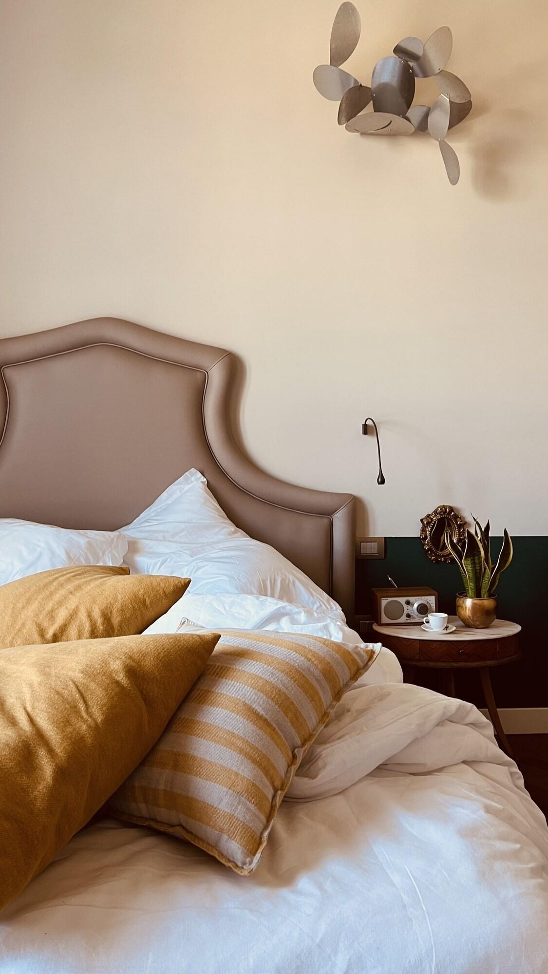 Double Deluxe Queen Bed