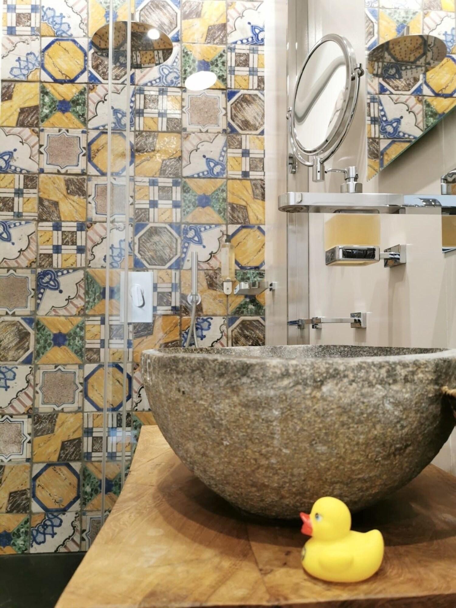 Double Deluxe Queen Bed