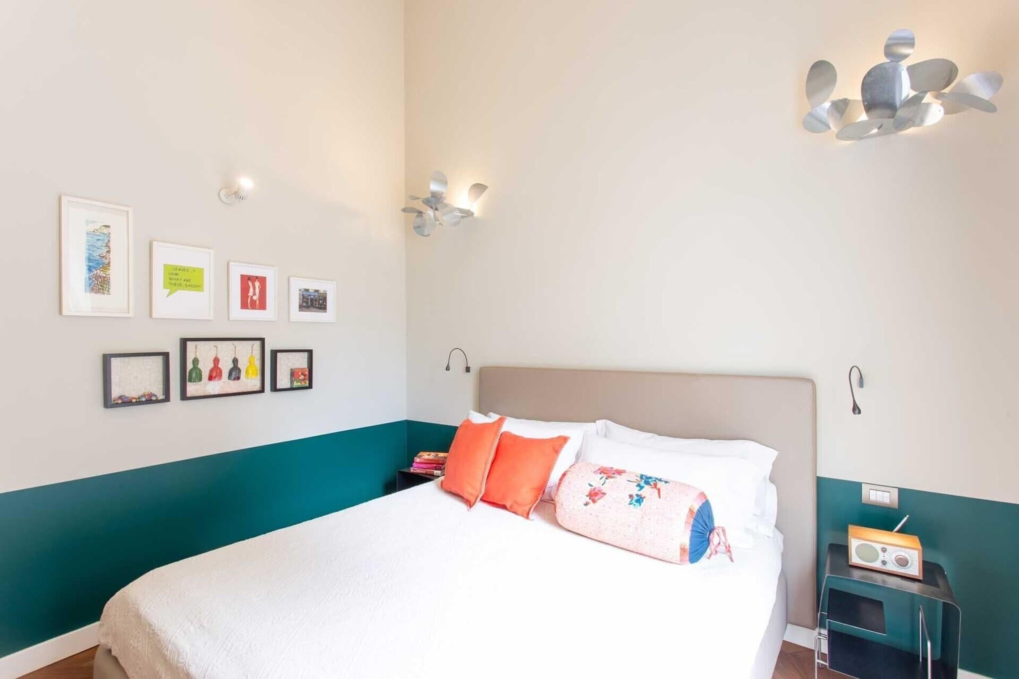 Double Classic Queen Bed