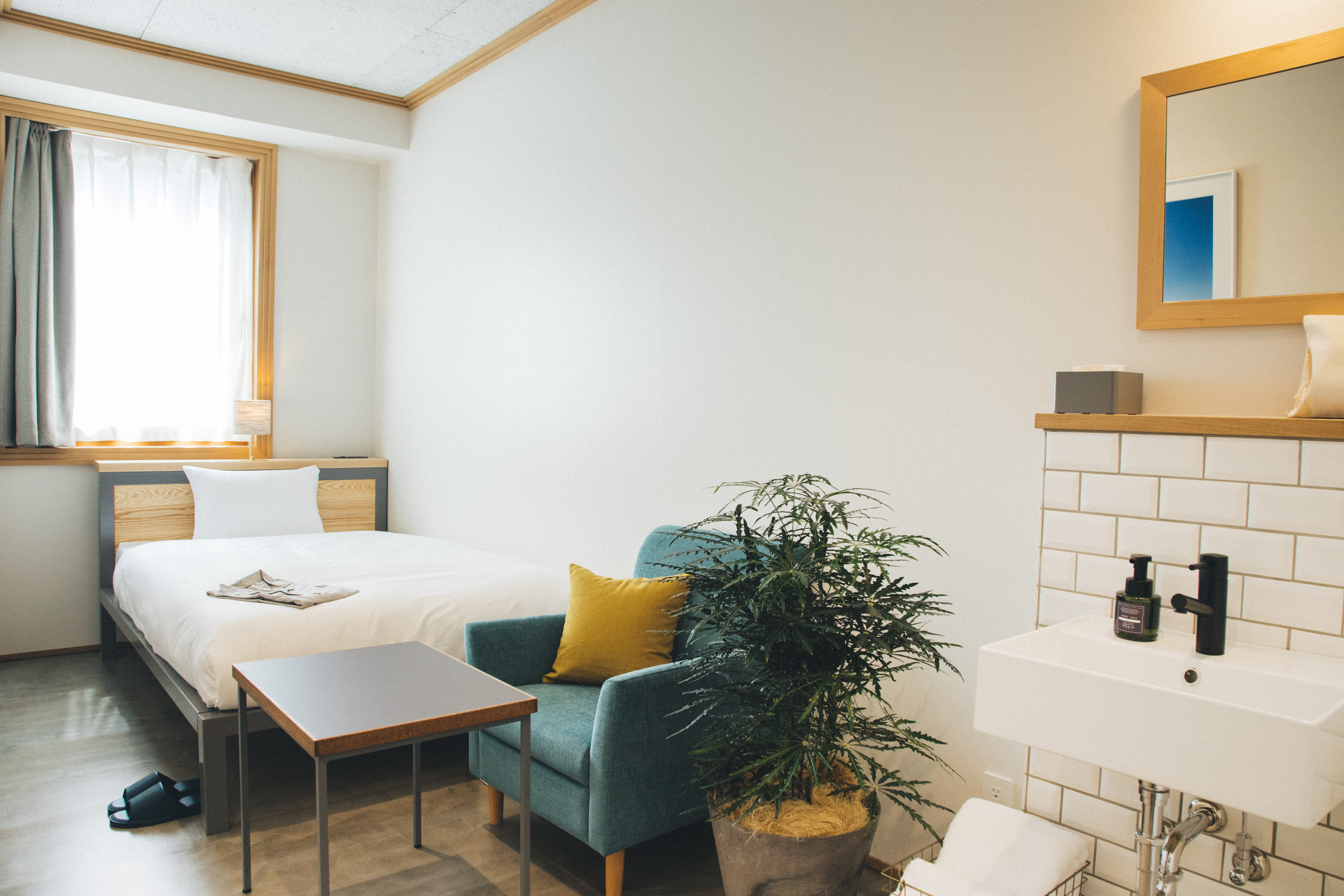Single with Shared Bathroom