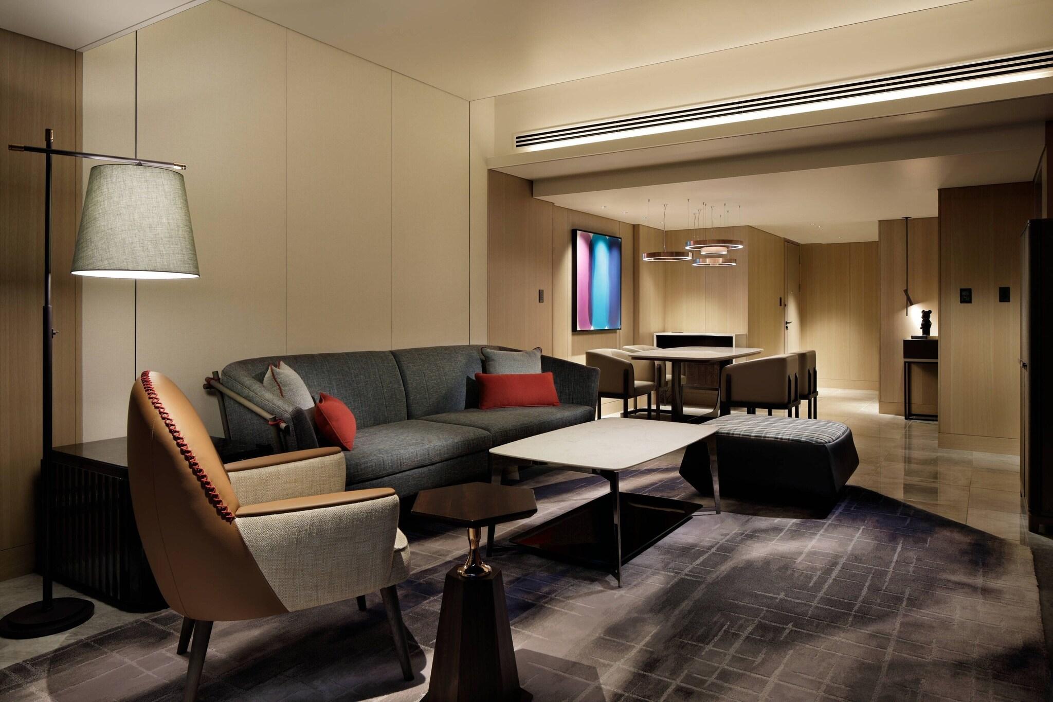 Suite Two Double Beds Non Smoking