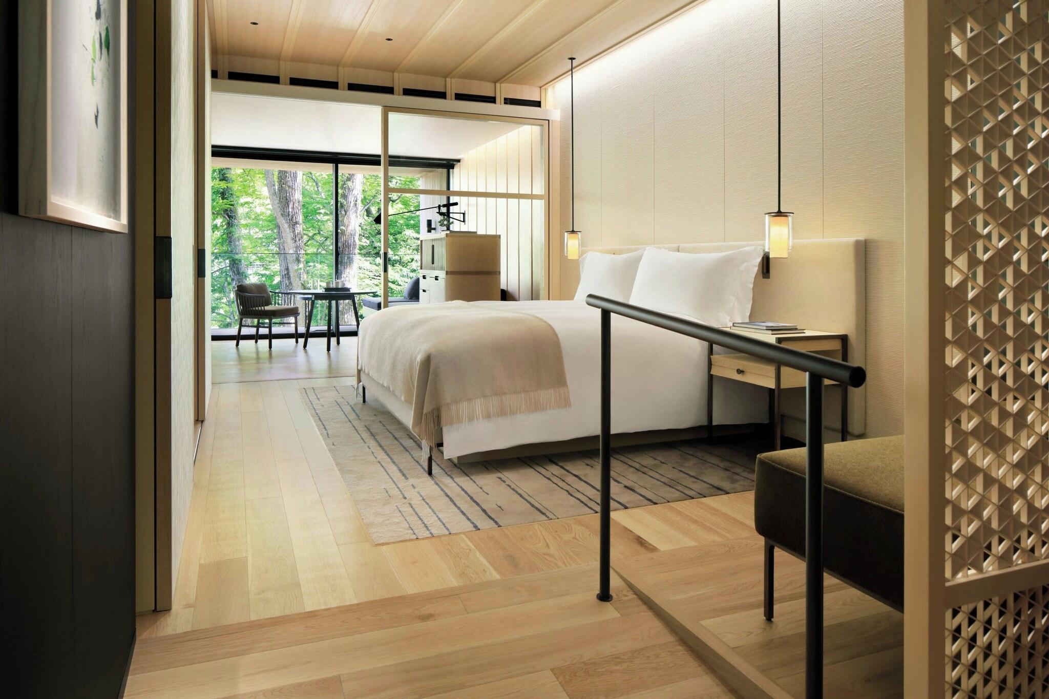 Double Garden View King Bed