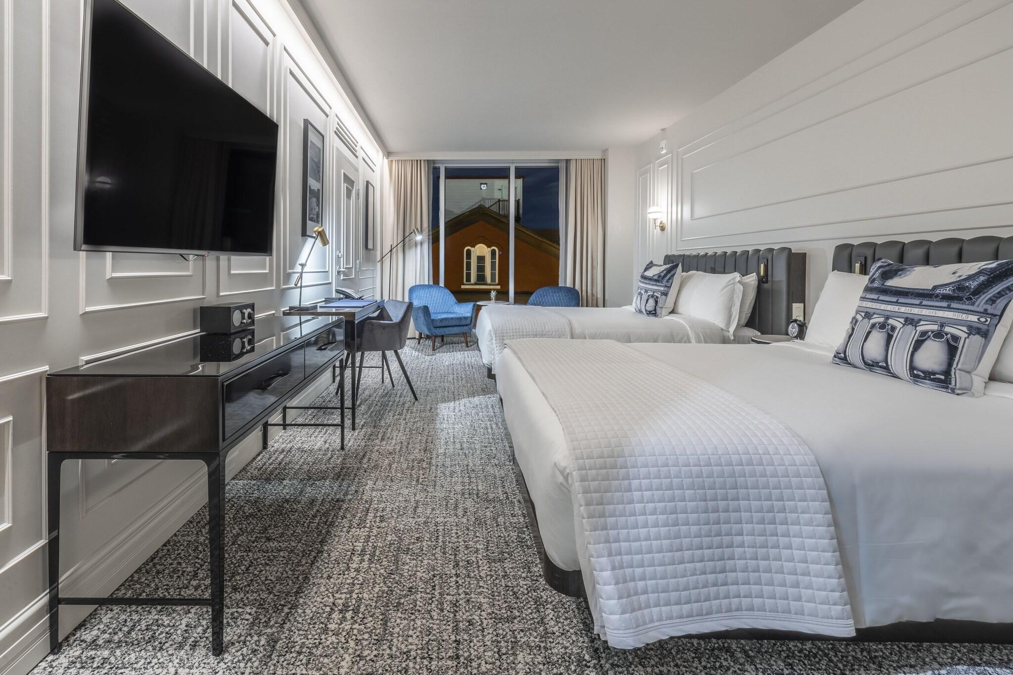 Quadruple Two Queen Beds