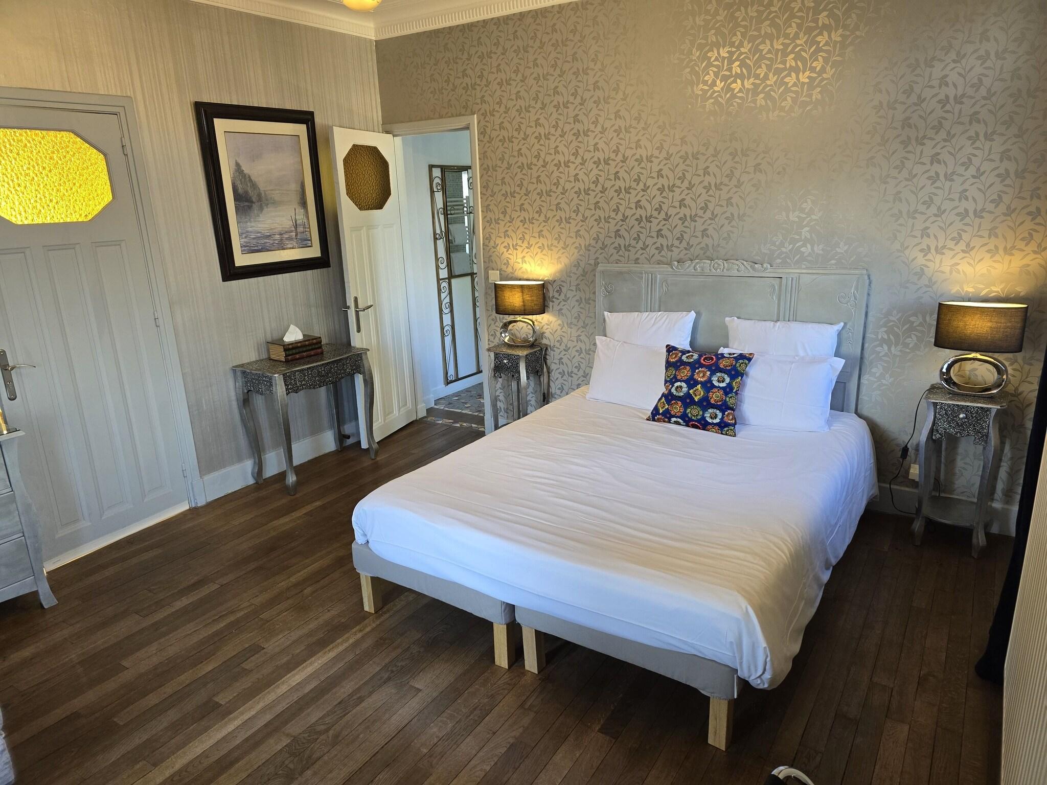 Apartment Superior Queen Bed