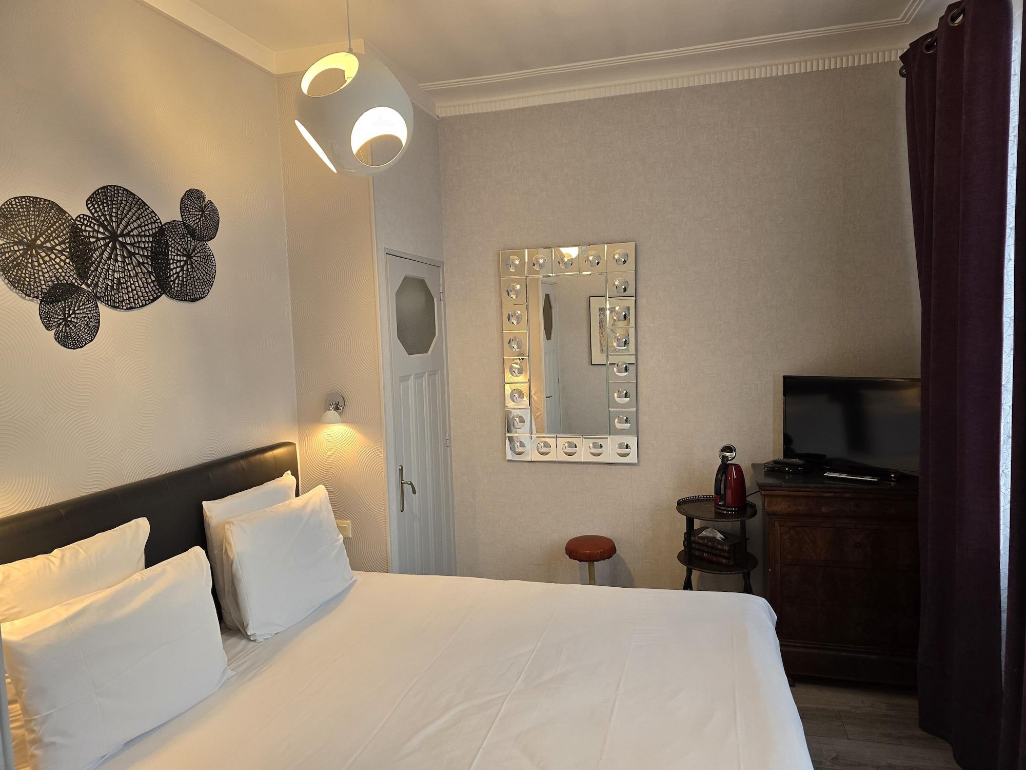 Double Classic Double Bed