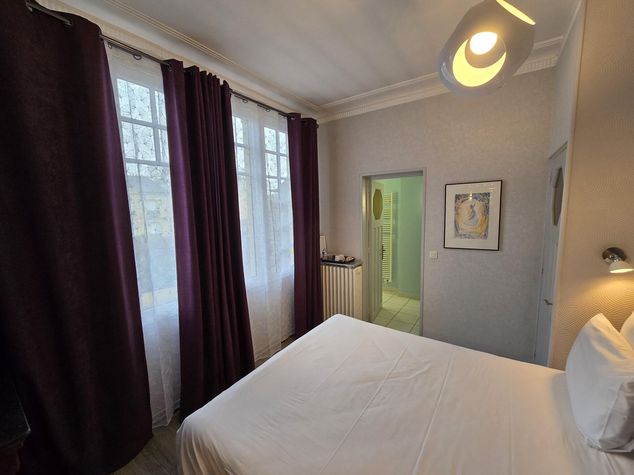 Double Classic Double Bed