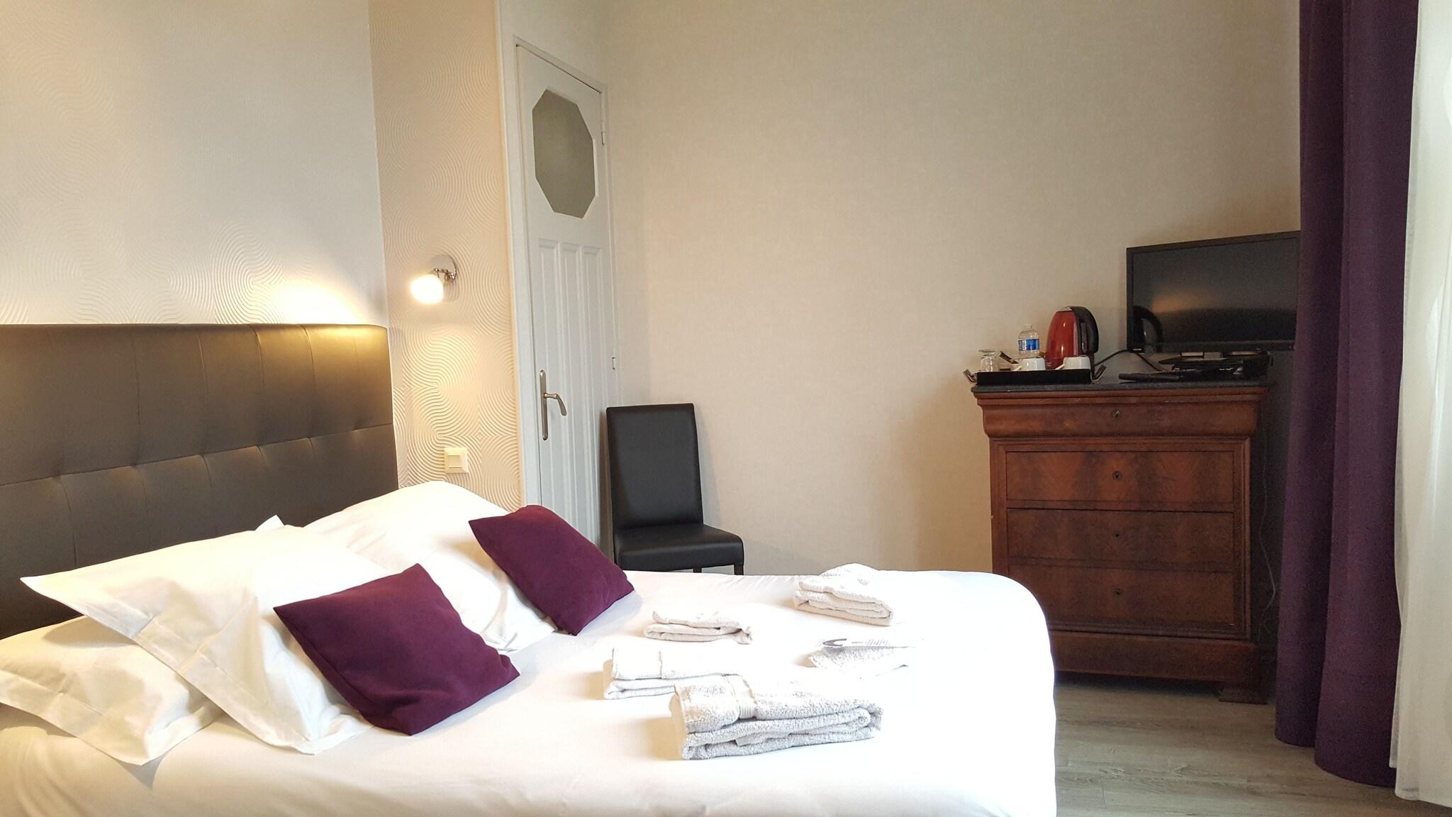 Double Classic Double Bed