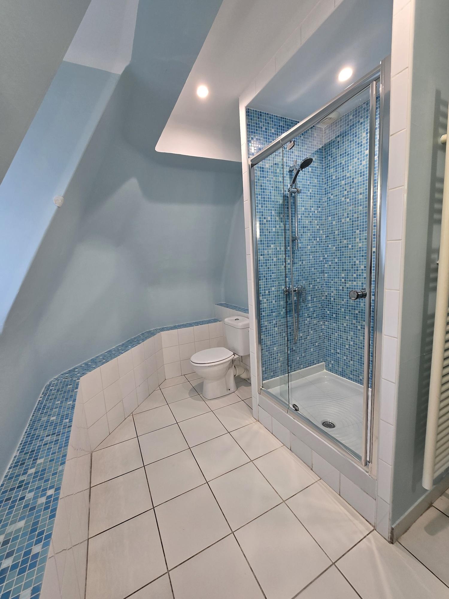 Double Classic Double Bed