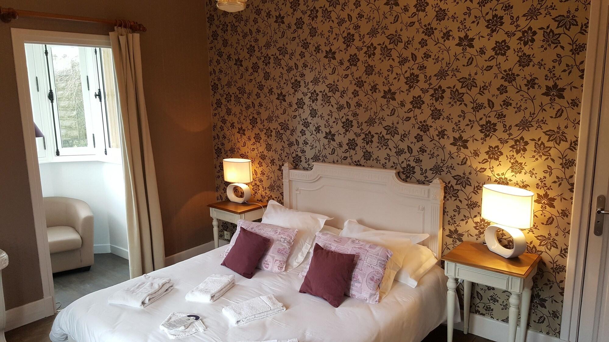 Double Superior Queen Bed