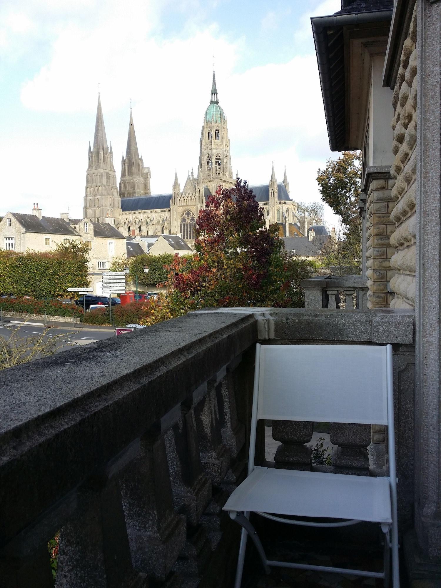 Double Queen Size Bed