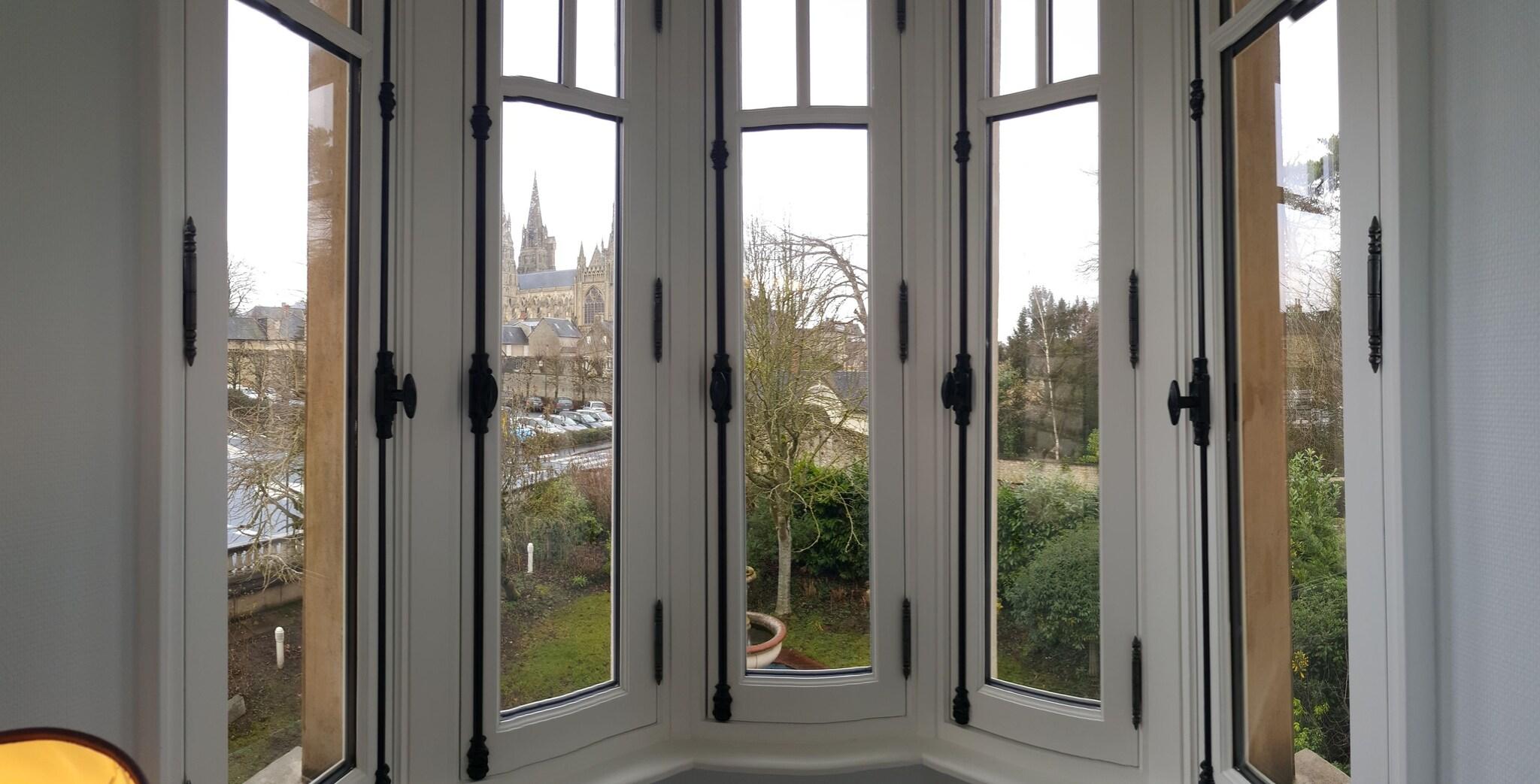 Double Superior Queen Bed