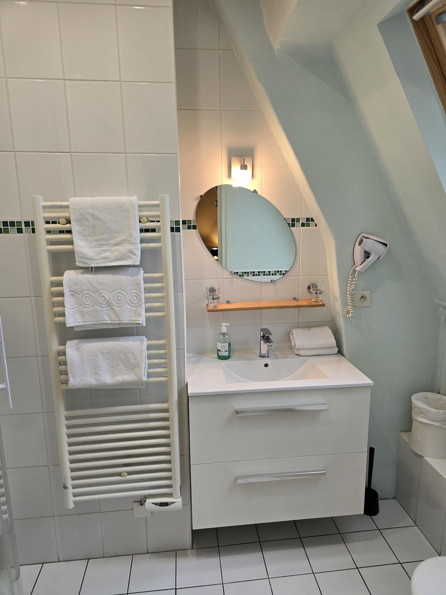 Double Classic Double Bed