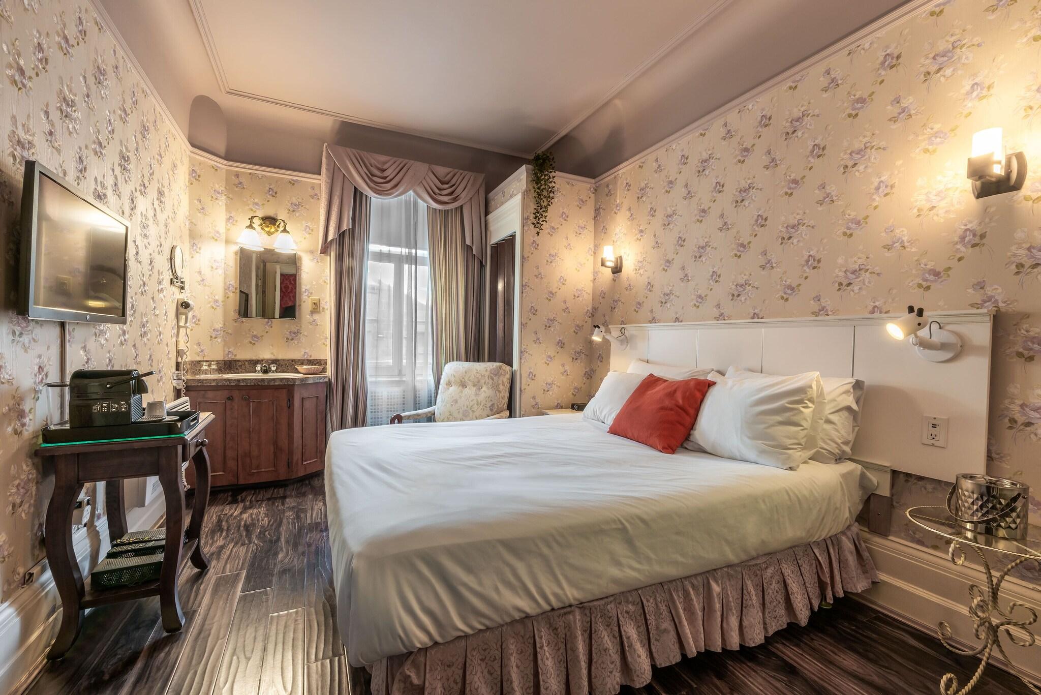 Double Queen Size Bed