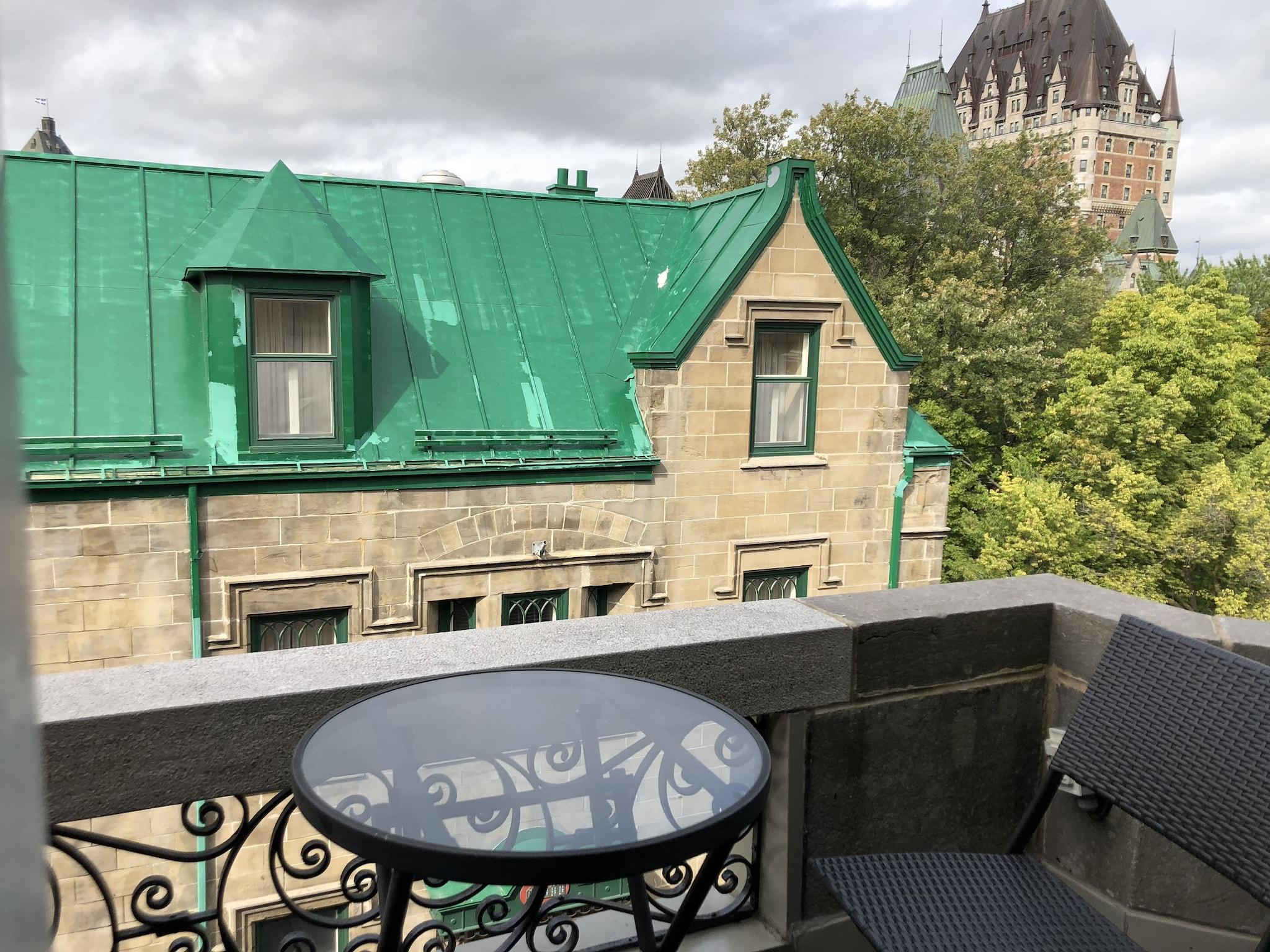 Double Queen Size Bed