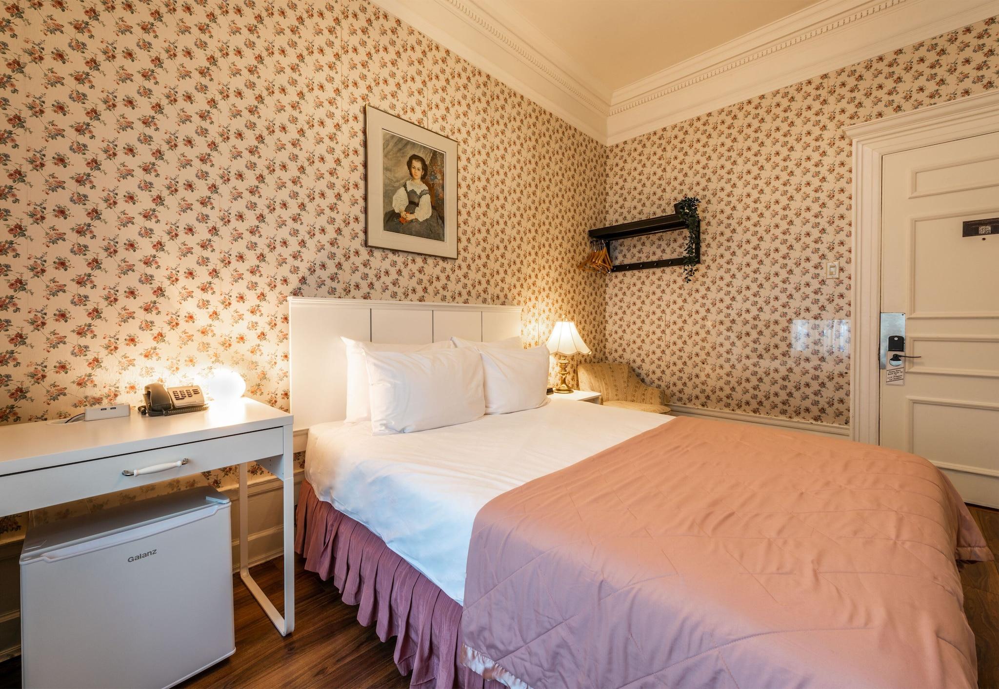 Double Queen Size Bed