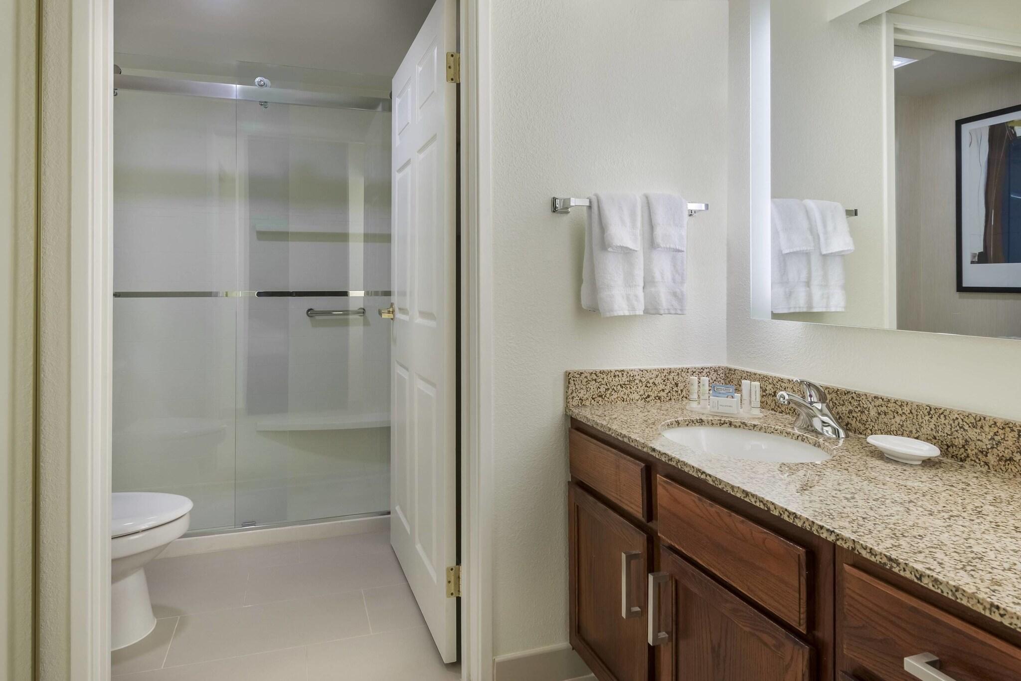 Studio Queen Size Bed