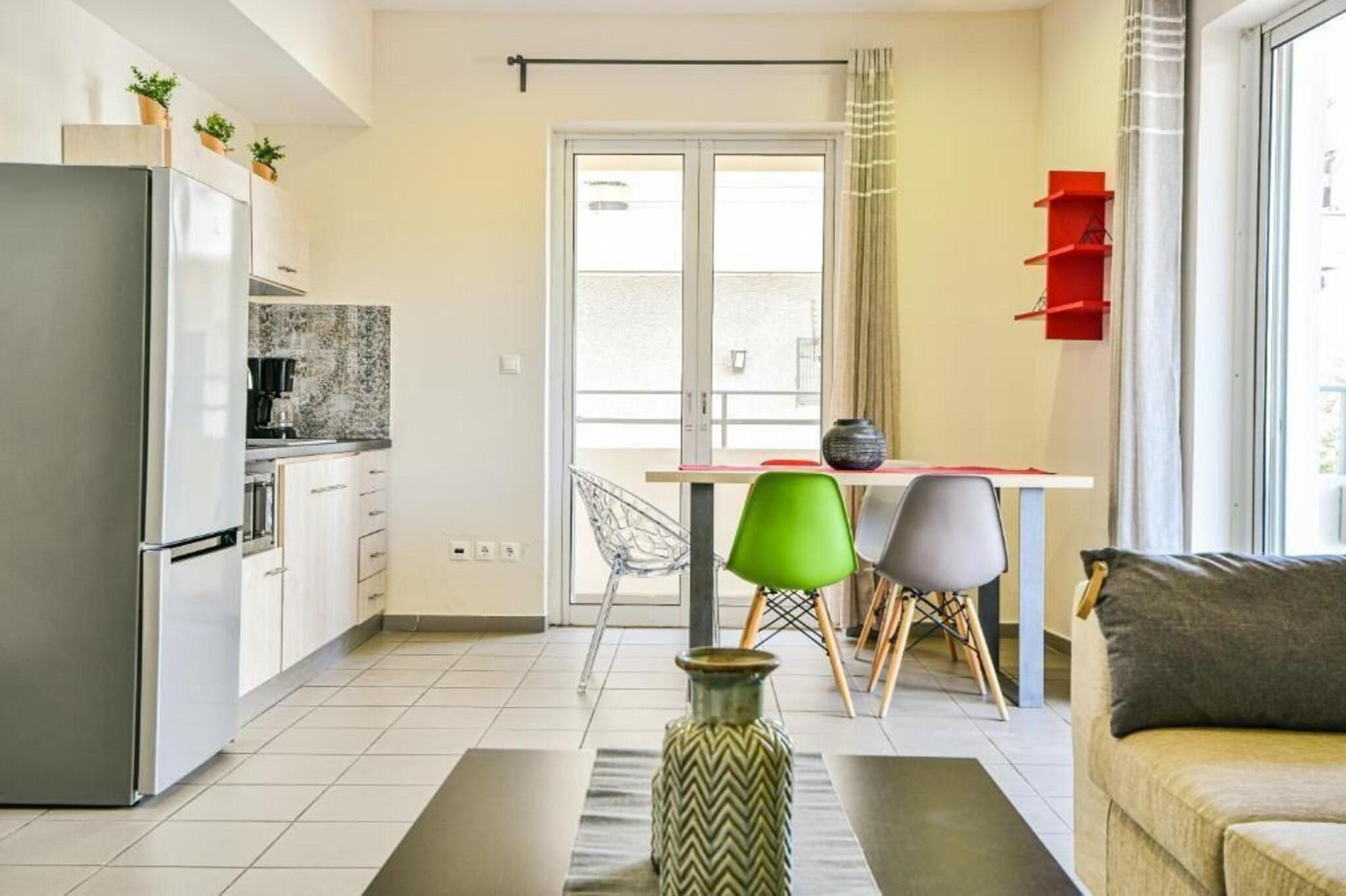 Apartment Queen Size Bed