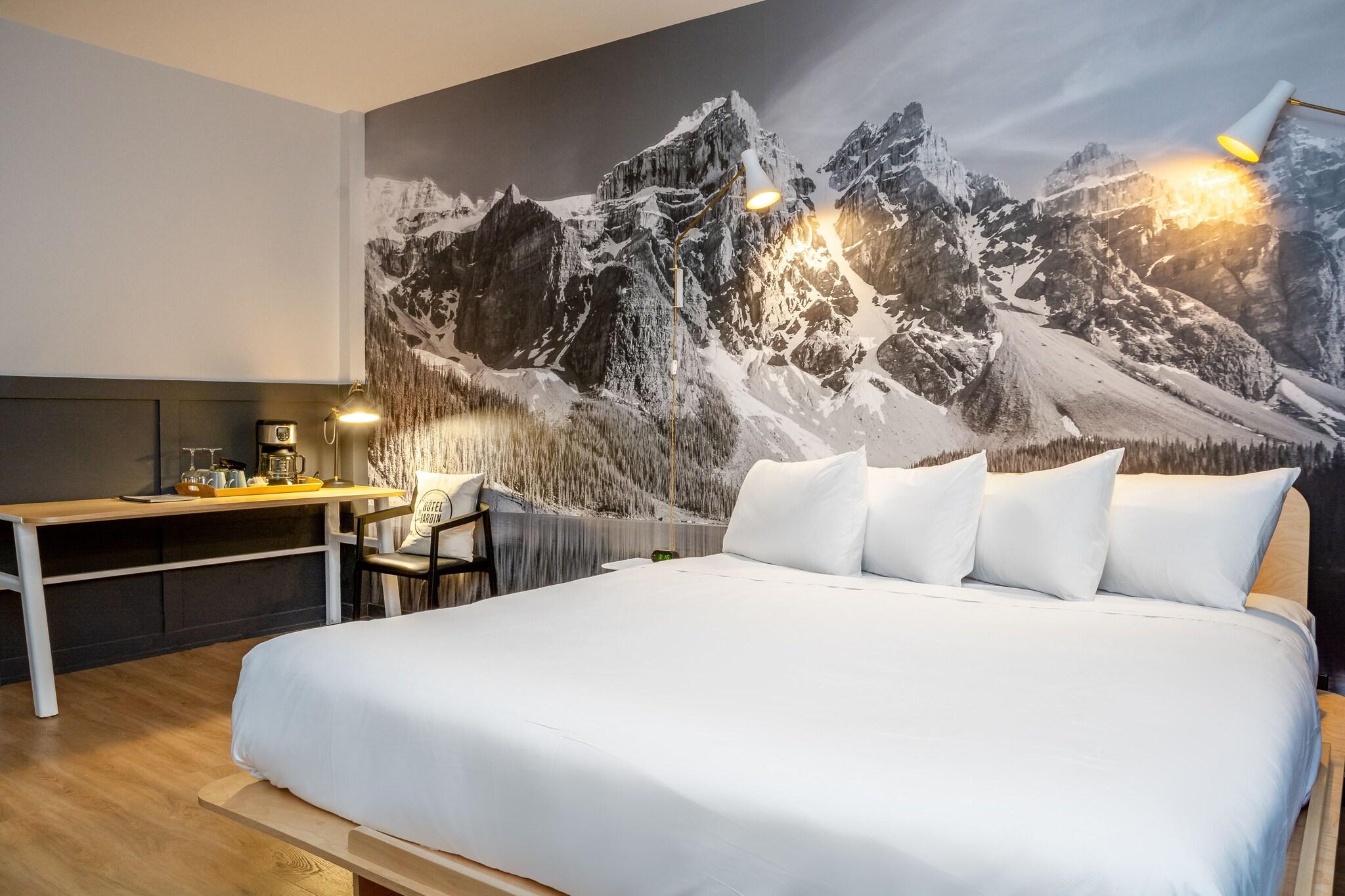 Double Business King Bed