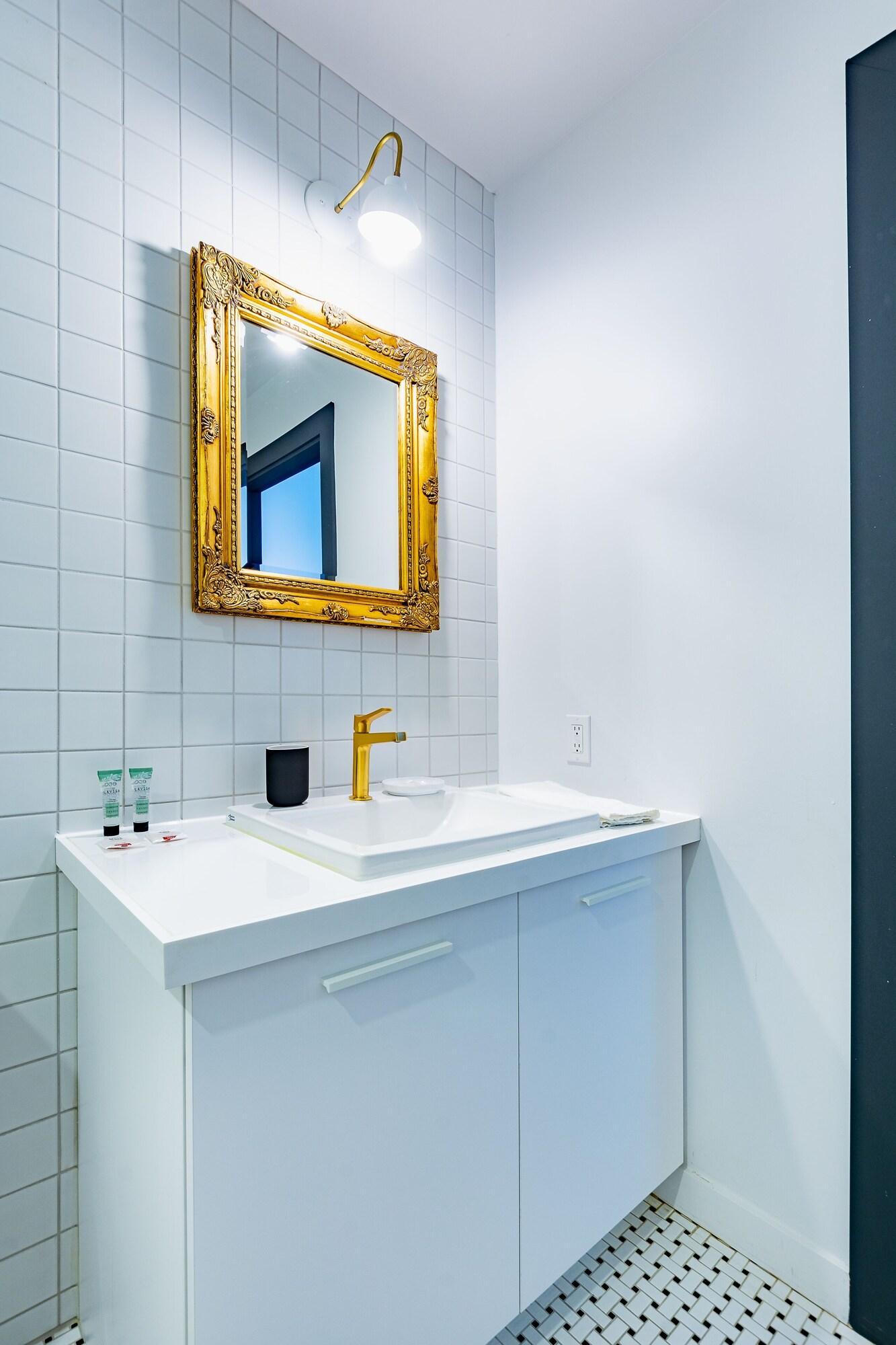 Double Queen Size Bed