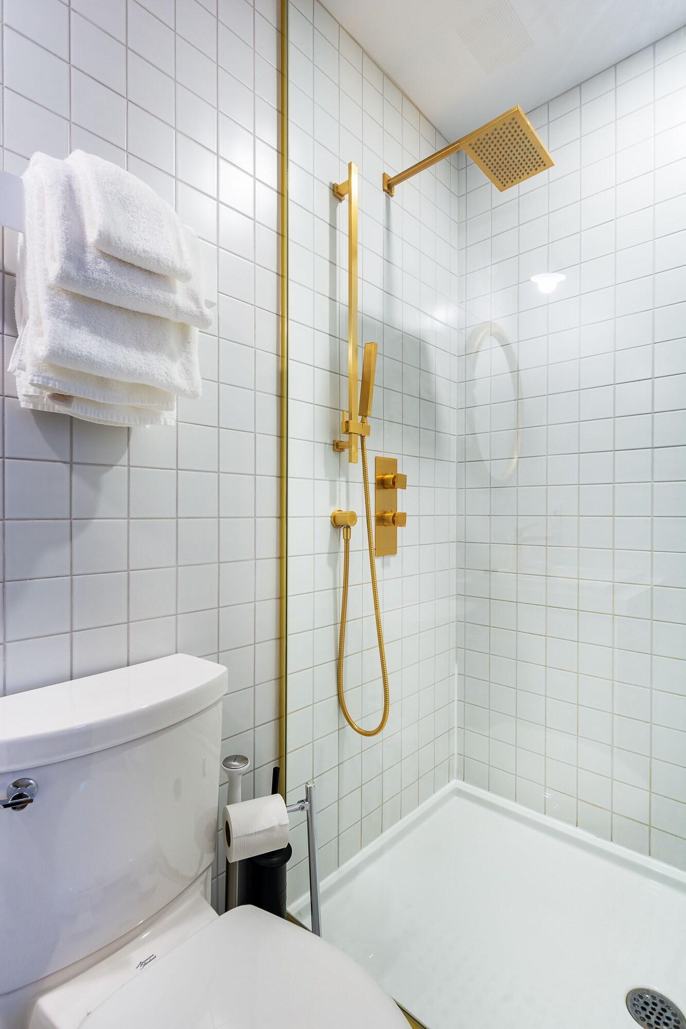 Double Two Queen Beds