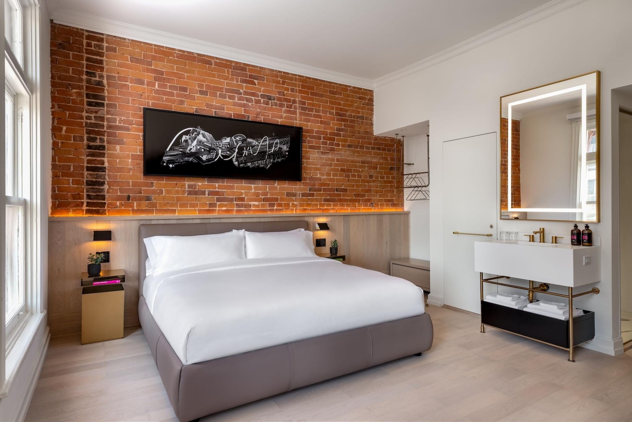 Studio King Size Bed