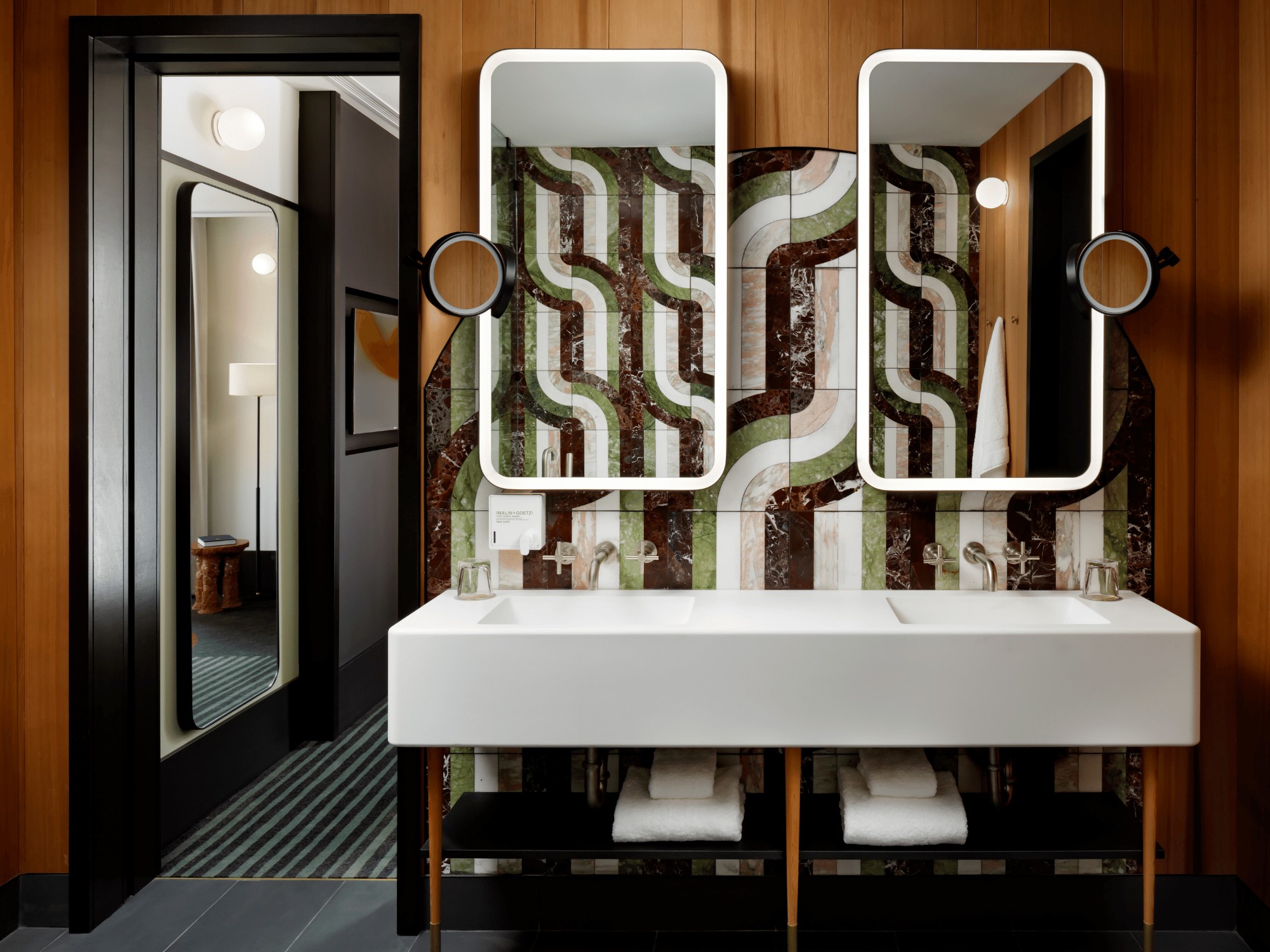 Suite Two Bedrooms with Terrace