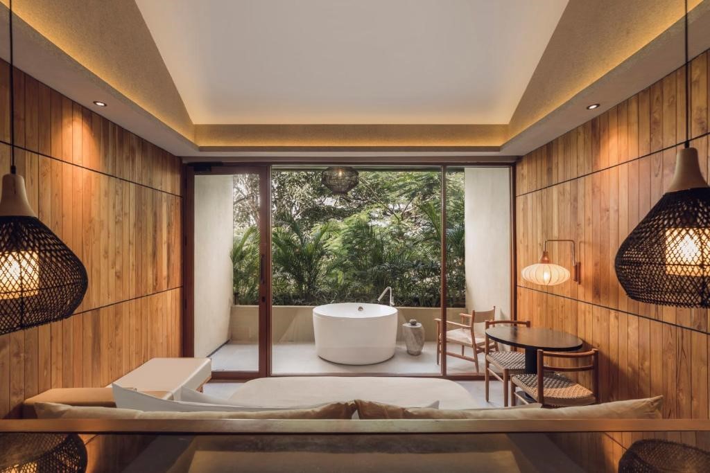 Suite with Jacuzzi