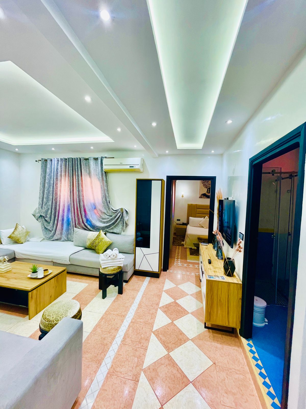 Junior Suite Deluxe King Bed