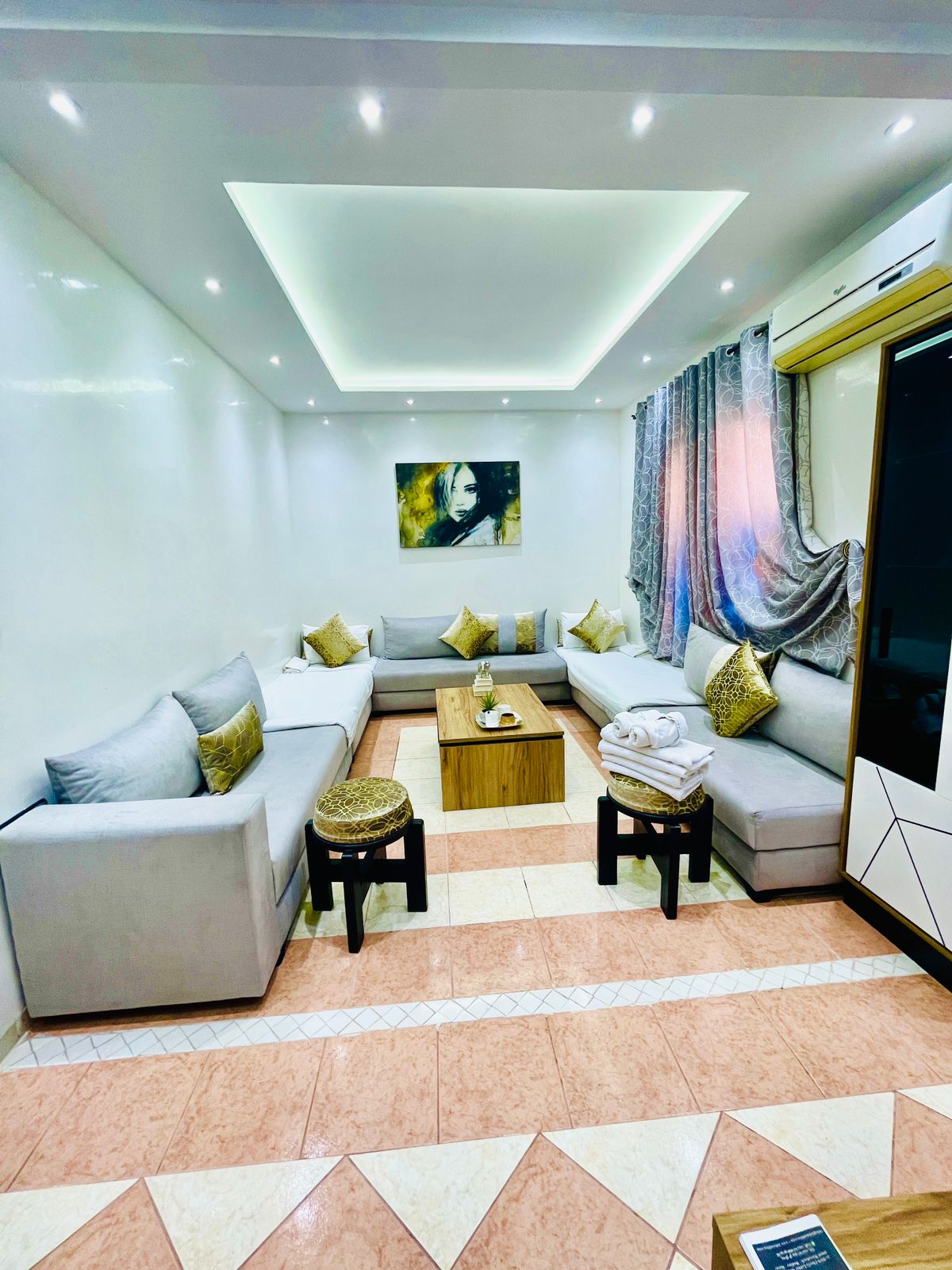 Junior Suite Deluxe King Bed