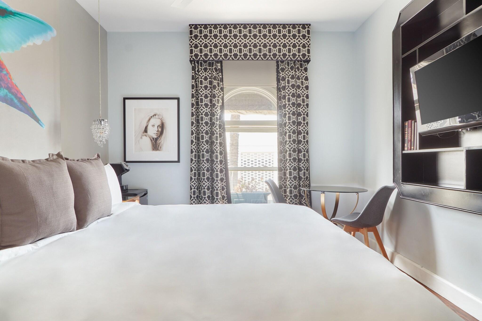 Double King Size Bed