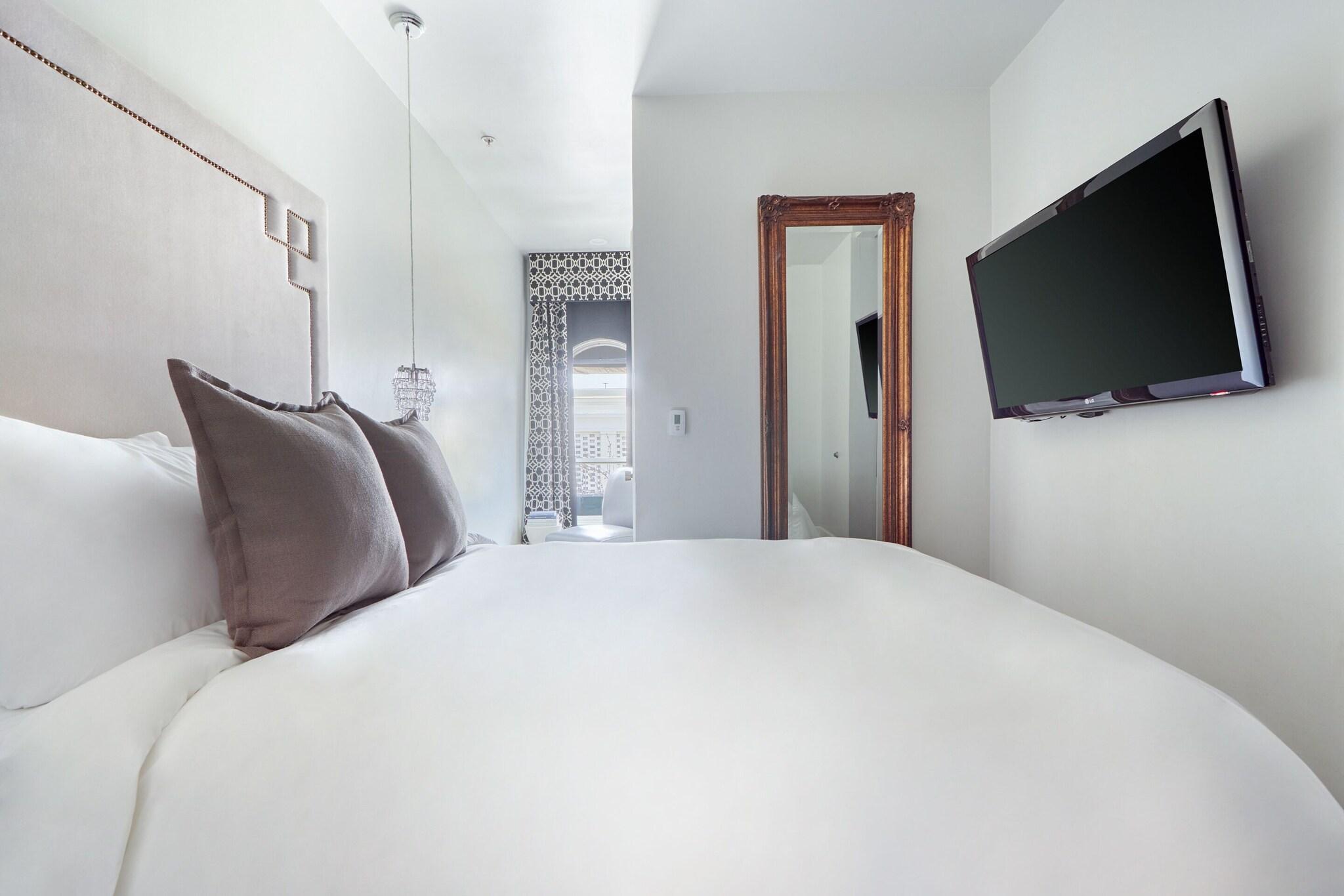 Double Queen Size Bed