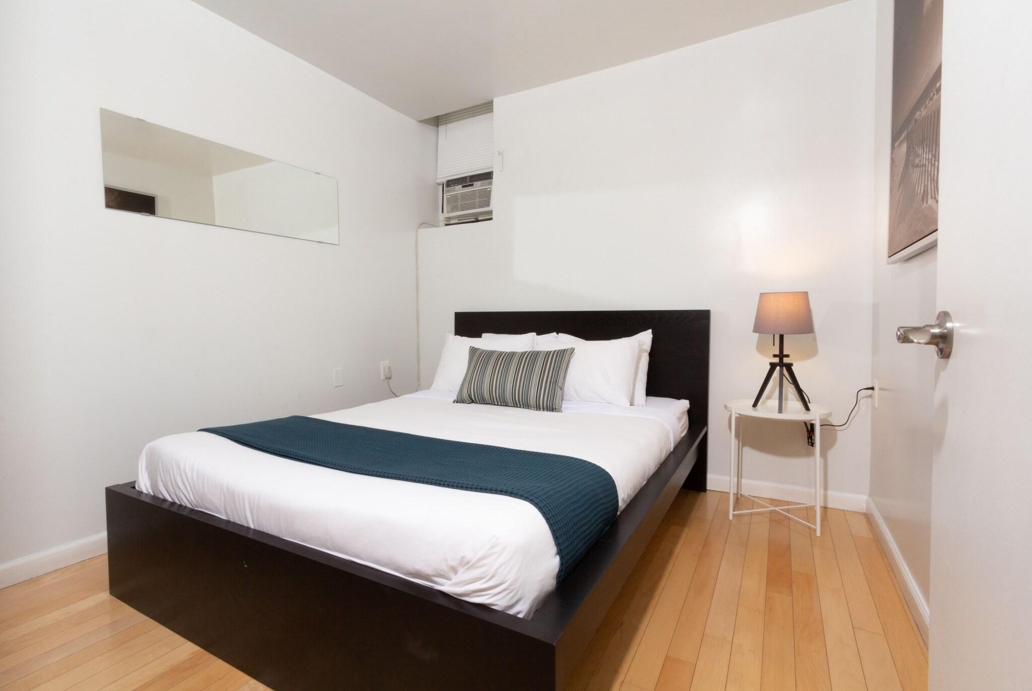 Suite Deluxe Partial Ocean View