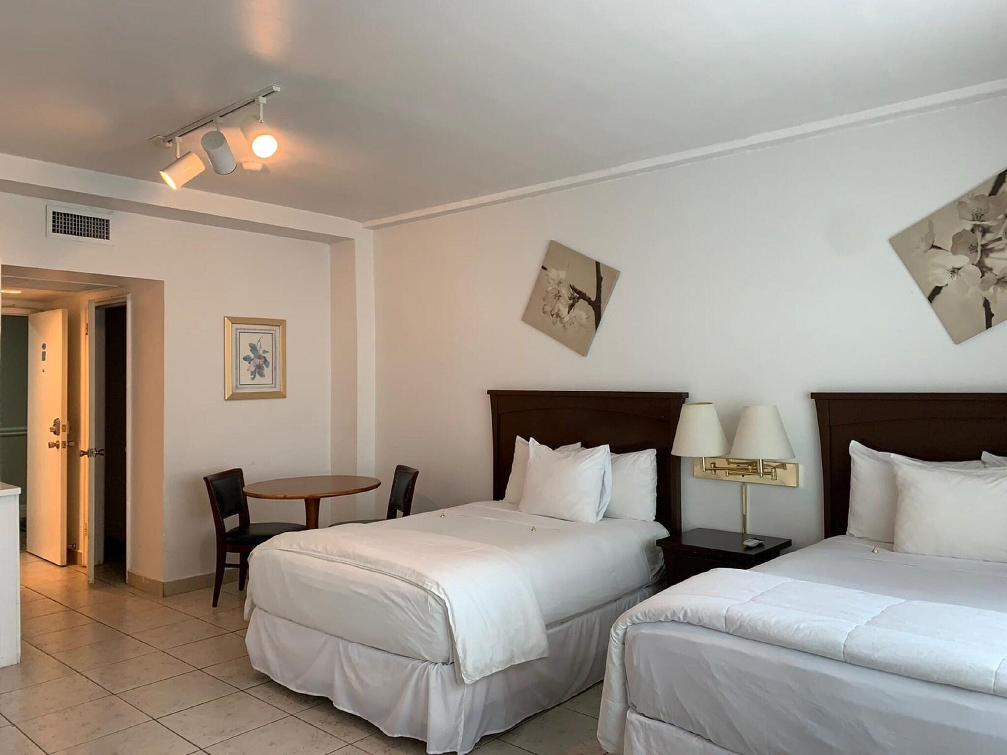 Studio Ocean View Two Double Beds