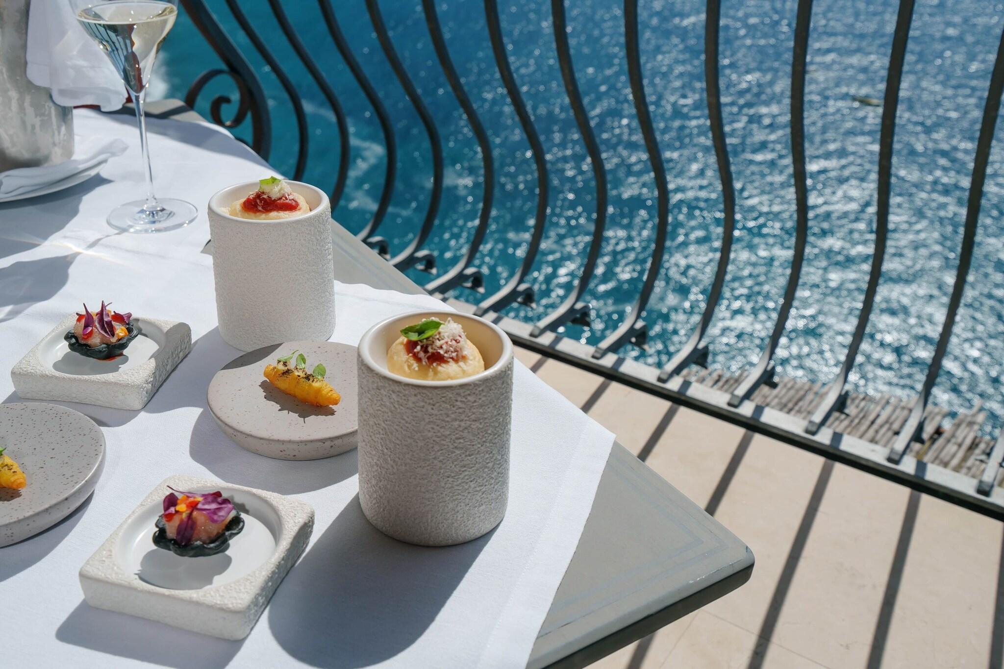 Junior Suite Sea View with Balcony