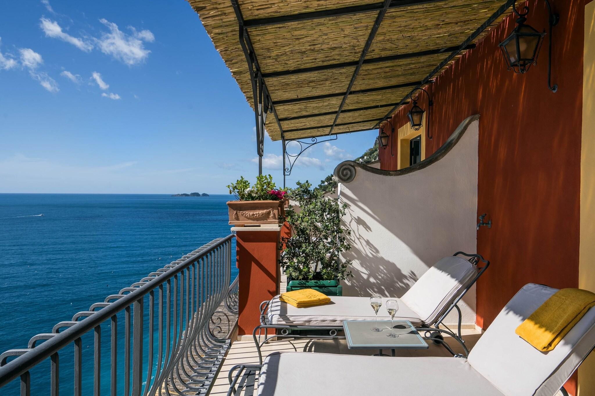 Junior Suite Sea View with Balcony