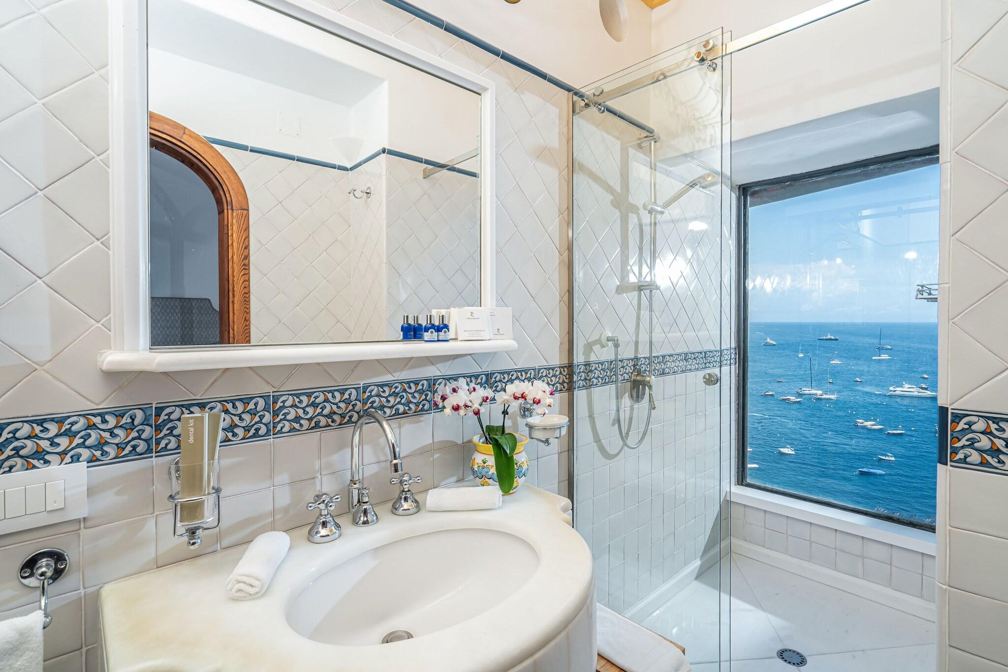 Junior Suite Sea View with Balcony