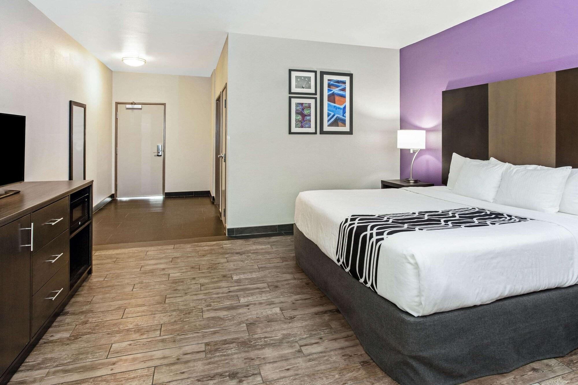 Room Accessible-two Queen Beds