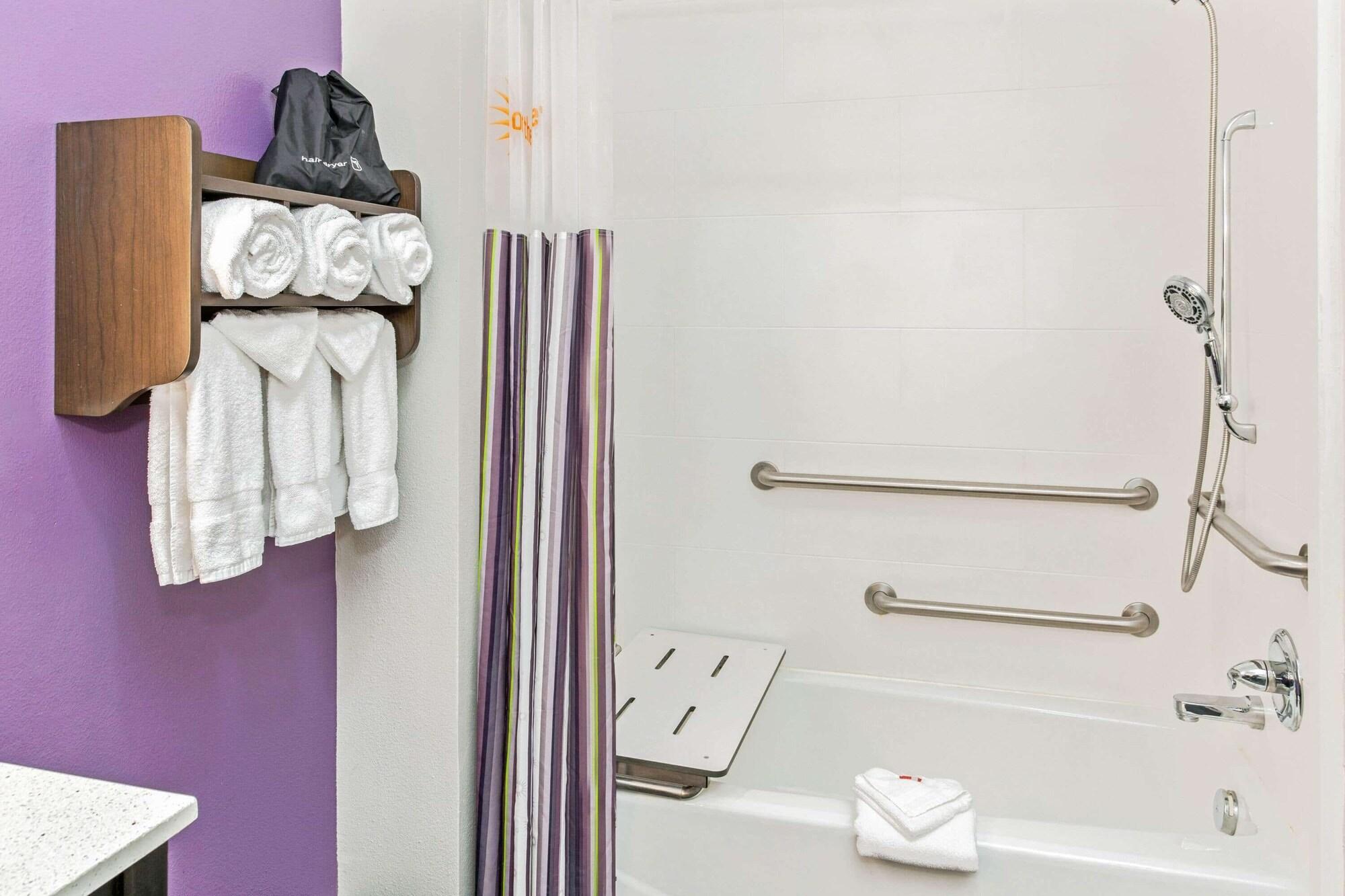 Room Accessible-two Queen Beds