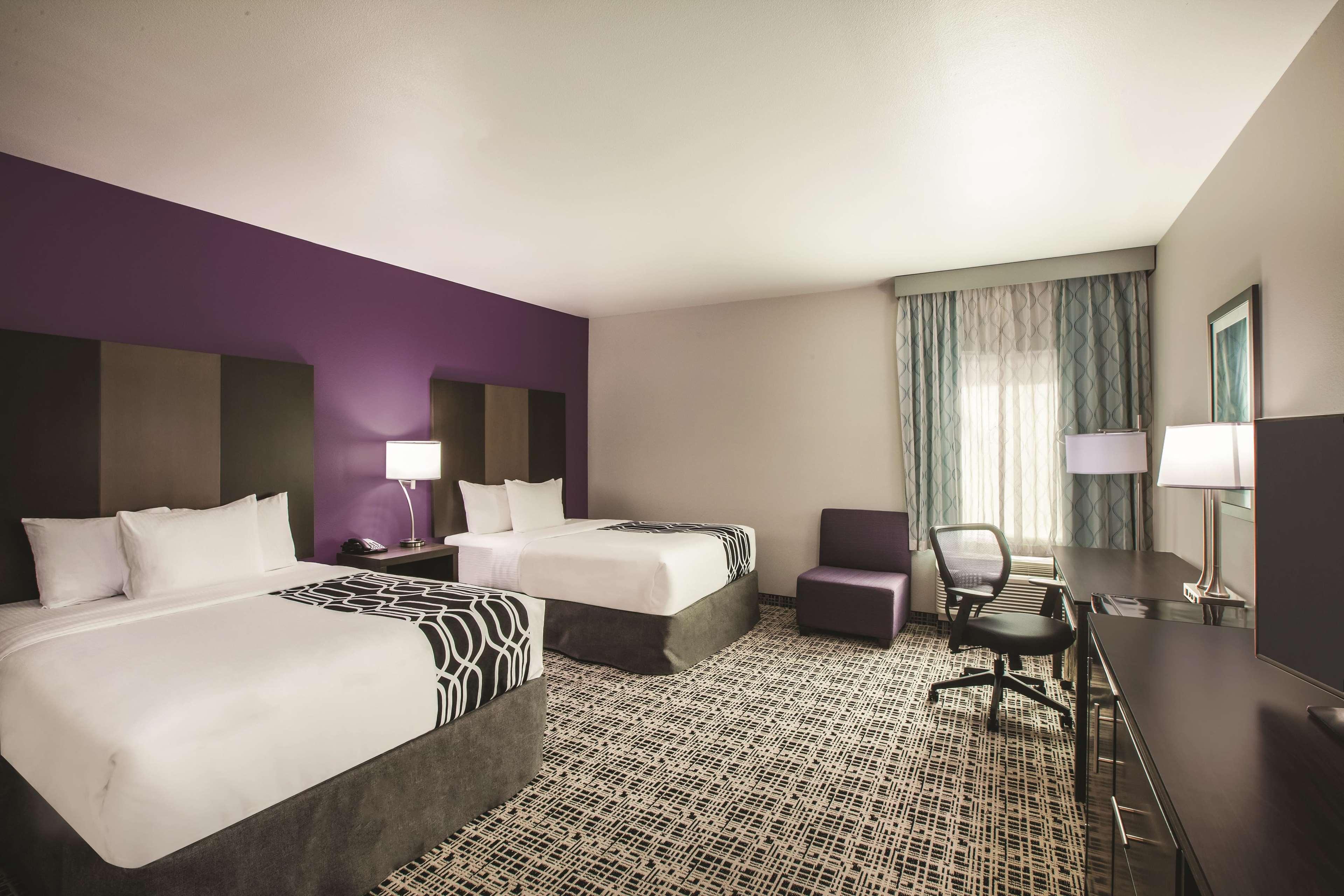 Room Accessible-two Queen Beds