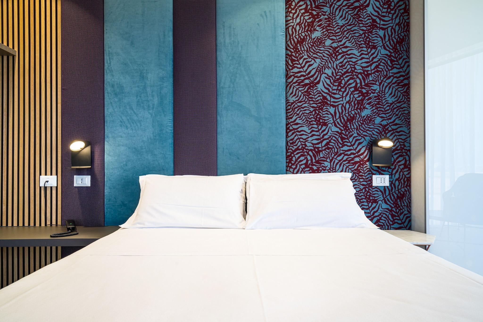 Double Deluxe Queen Bed