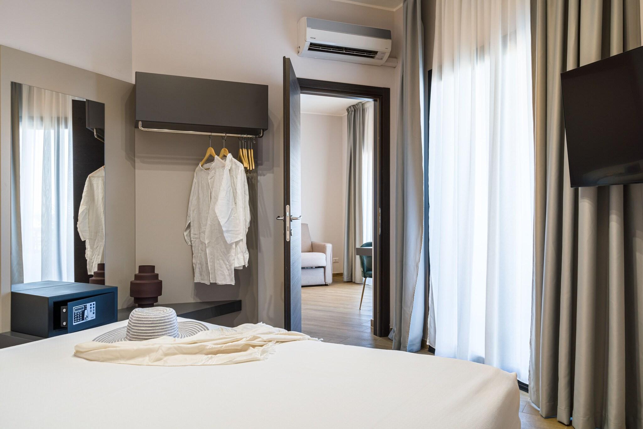 Quadruple Two Queen Beds