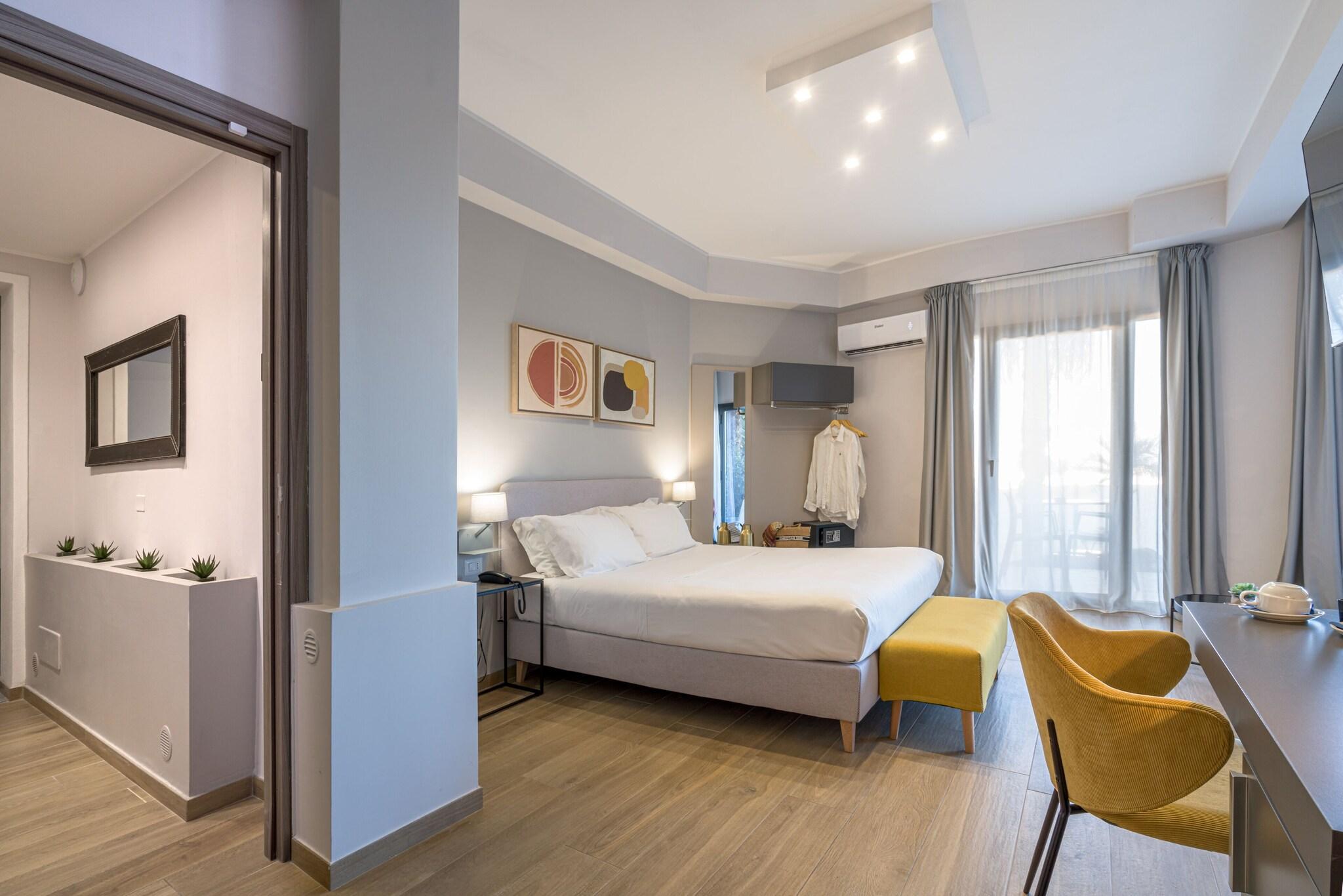 Double Partial Sea View