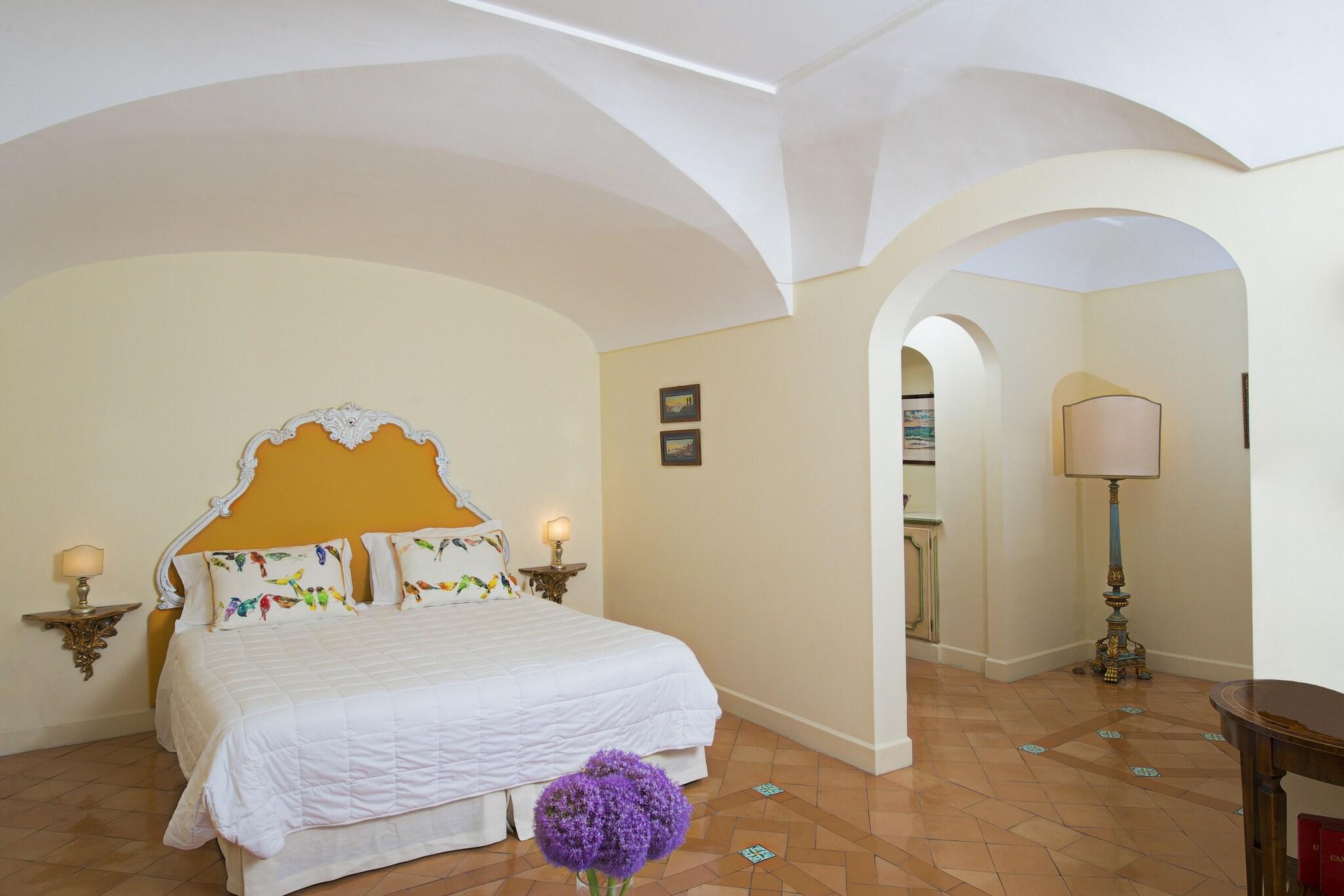 Twin Deluxe Sea View with Balcony